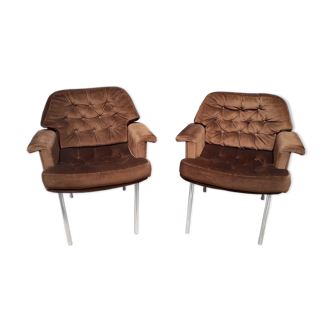 Pair of velvet armchairs