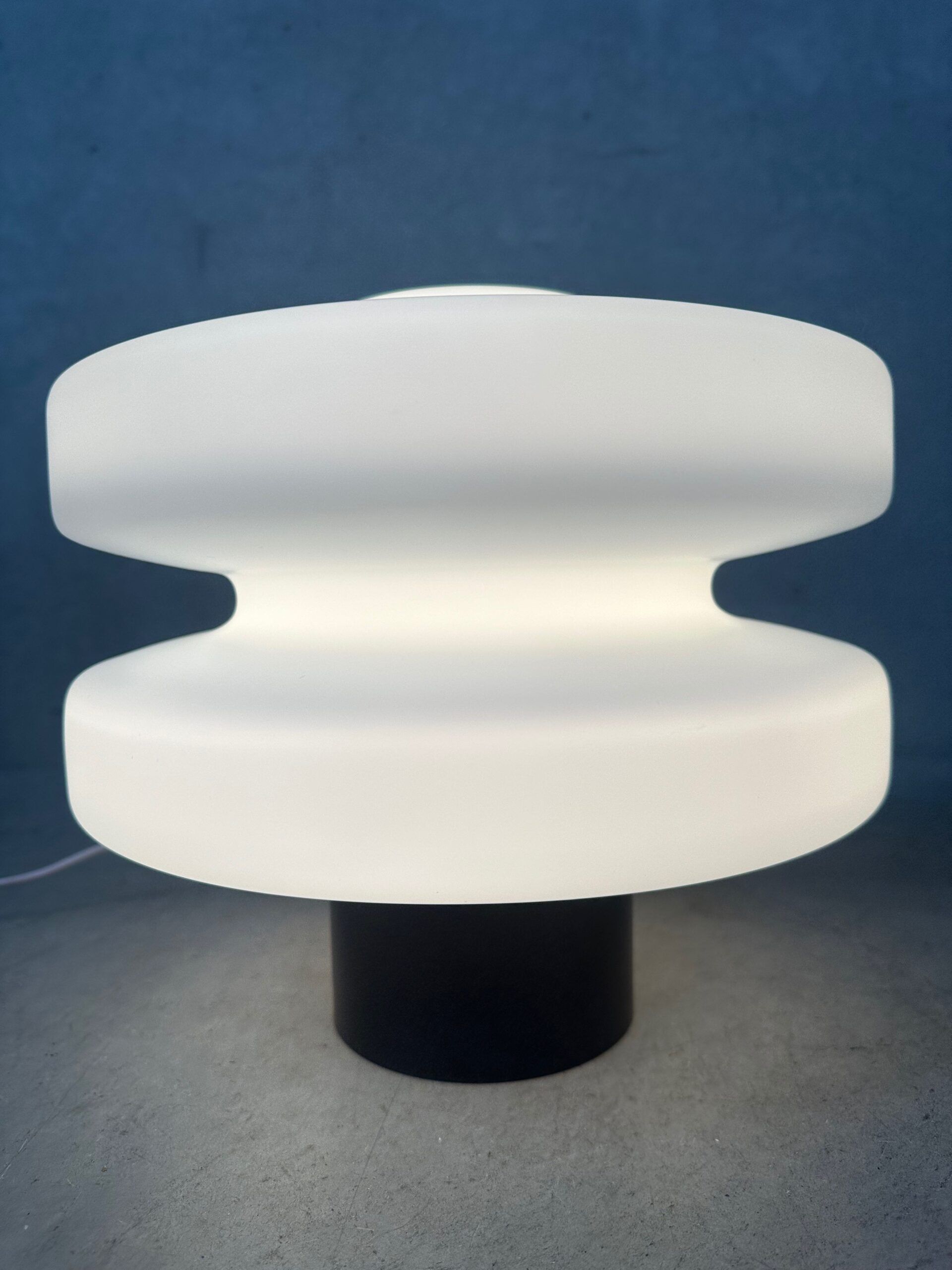 Vintage Philips ceiling lamp – opaline