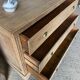 Commode en bois brut