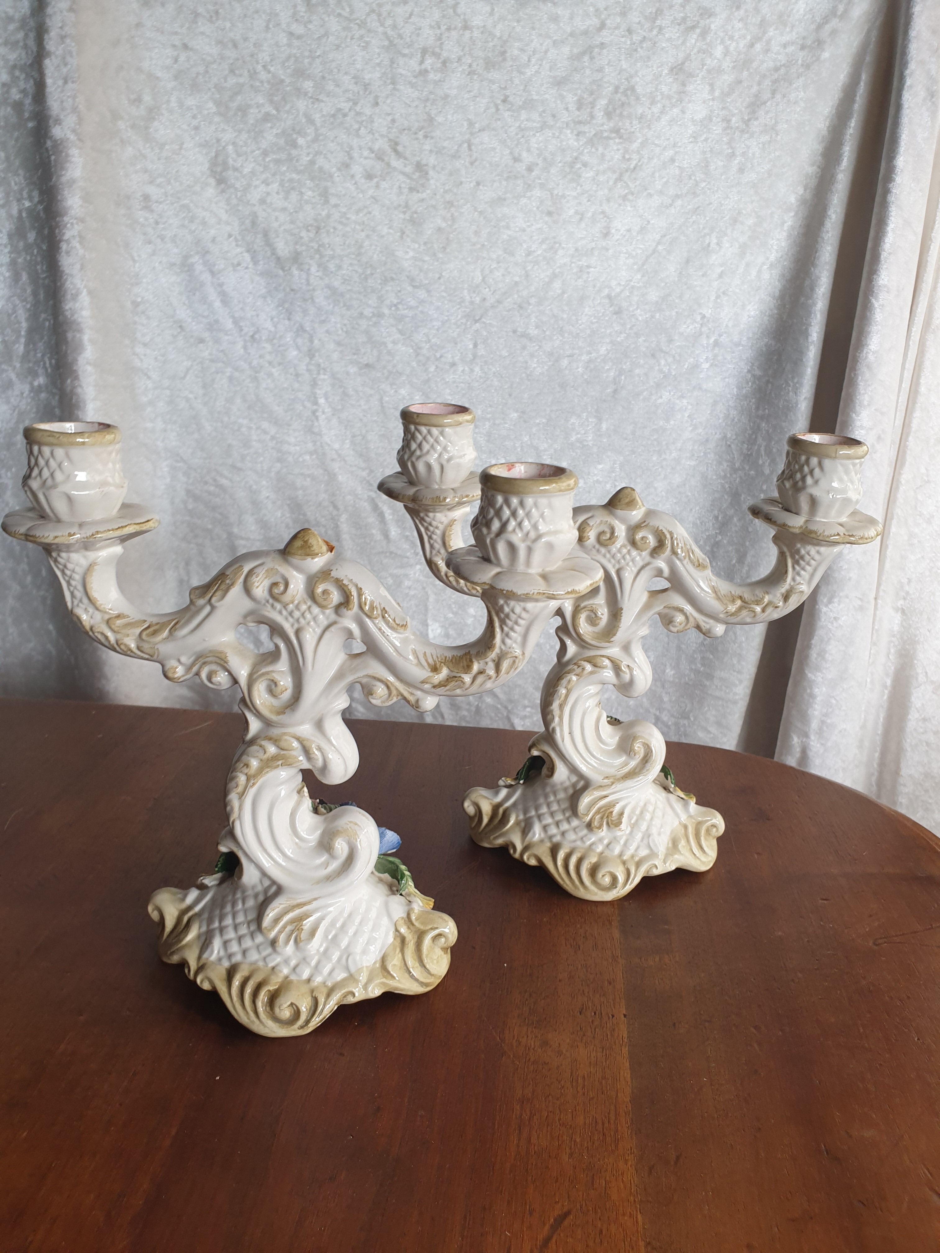 Candlesticks pair