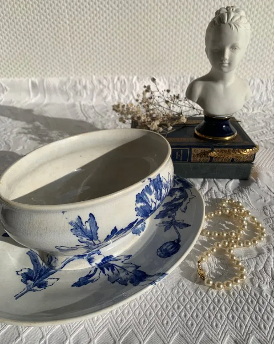 Sauce boat Longwy