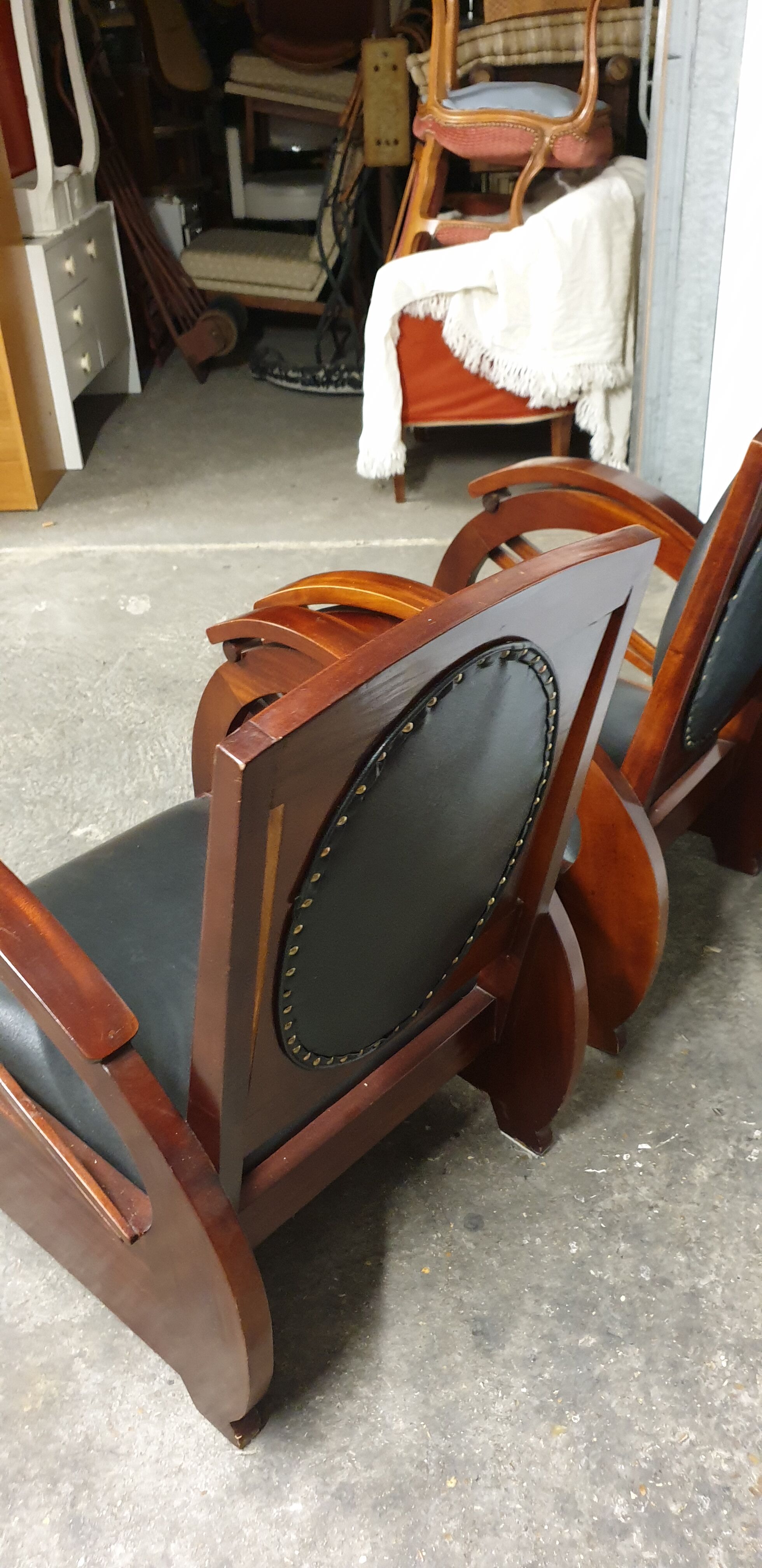 Pair of chairs desing boat