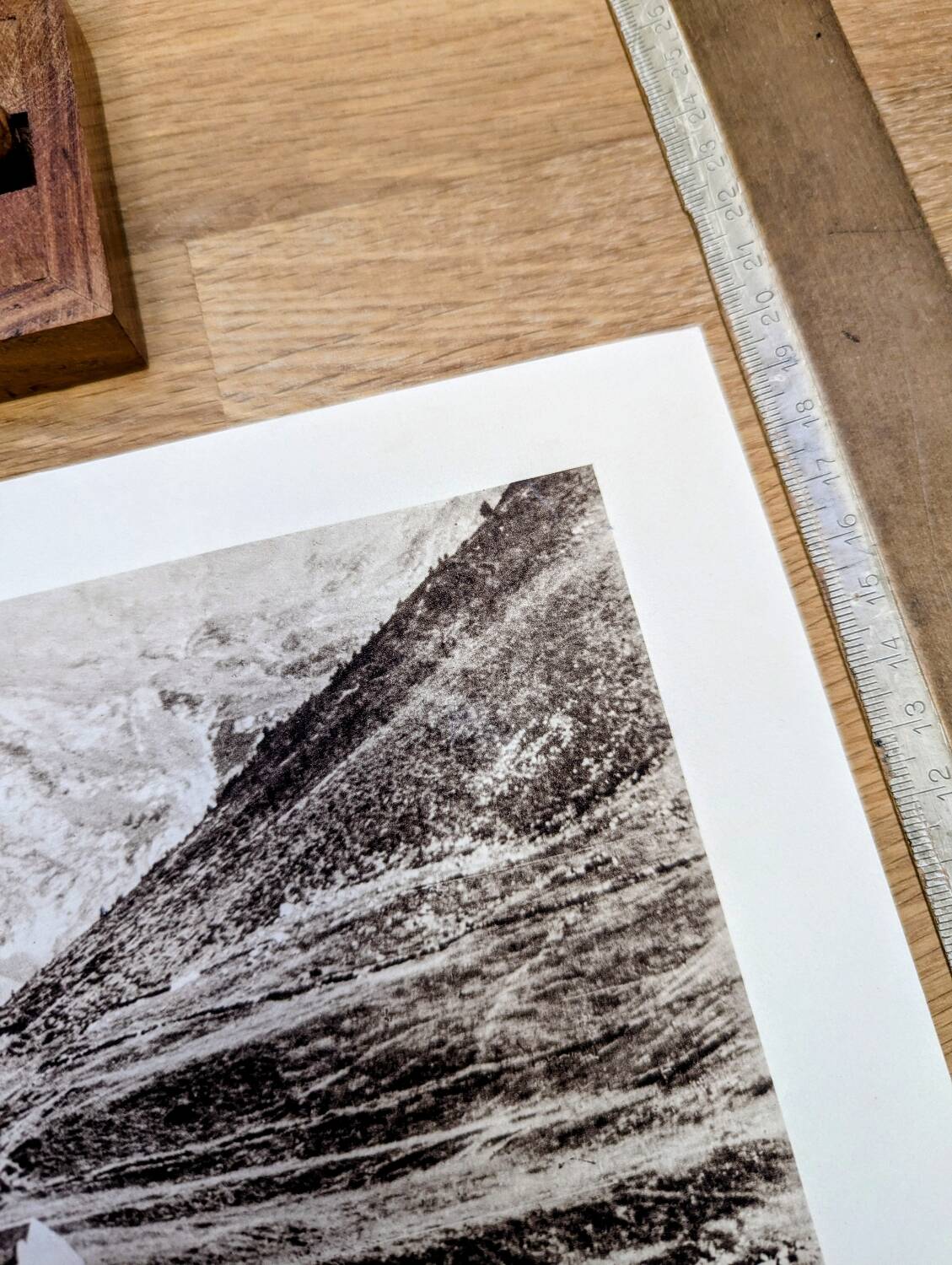 The barns of Moudang, Hautes-Pyrénées, photo printed in 1937.