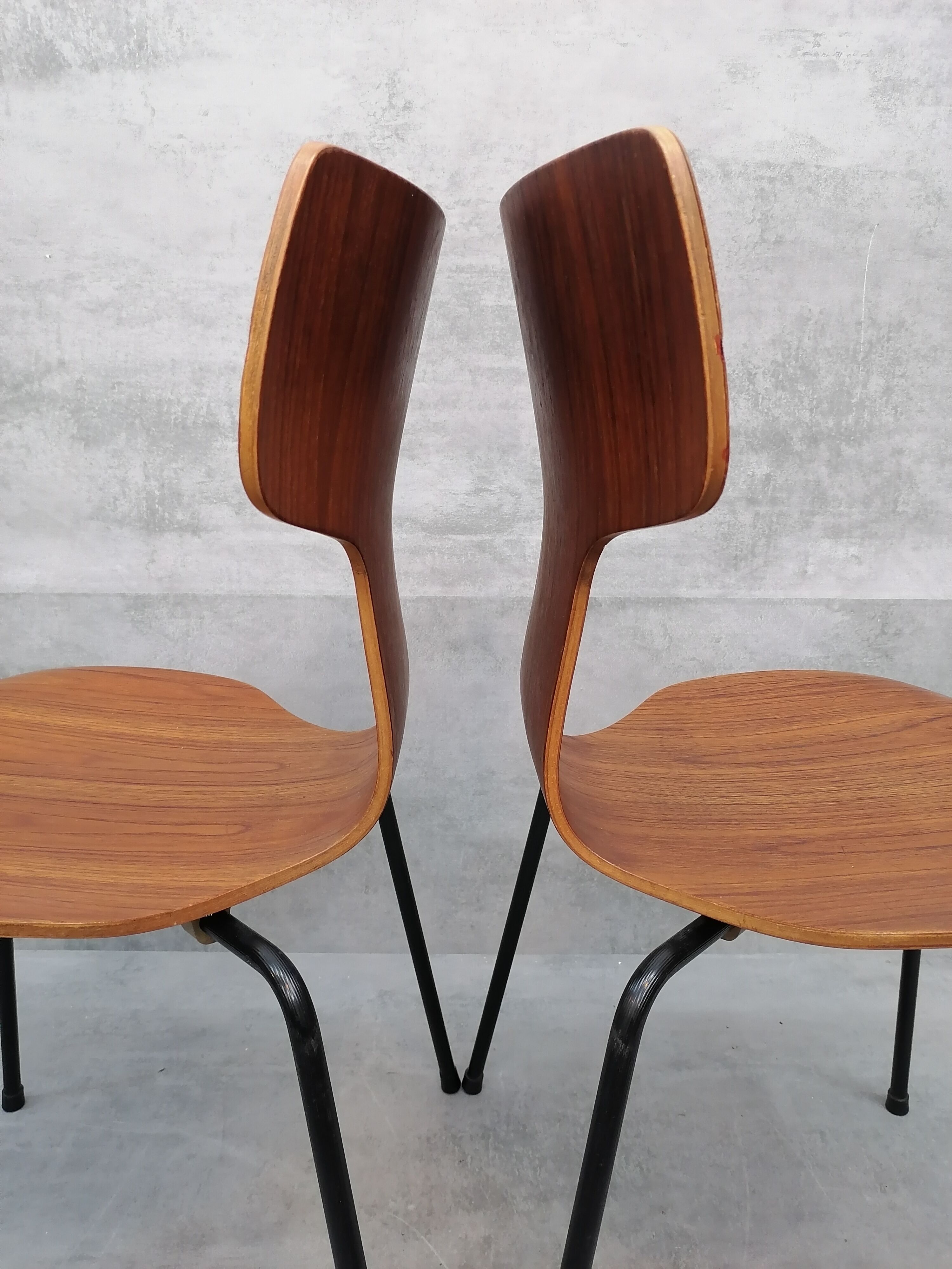 Set of 2 model 3103 Hammer chairs by Arne Jacobsen for Fritz Hansen, Denmark , 1969