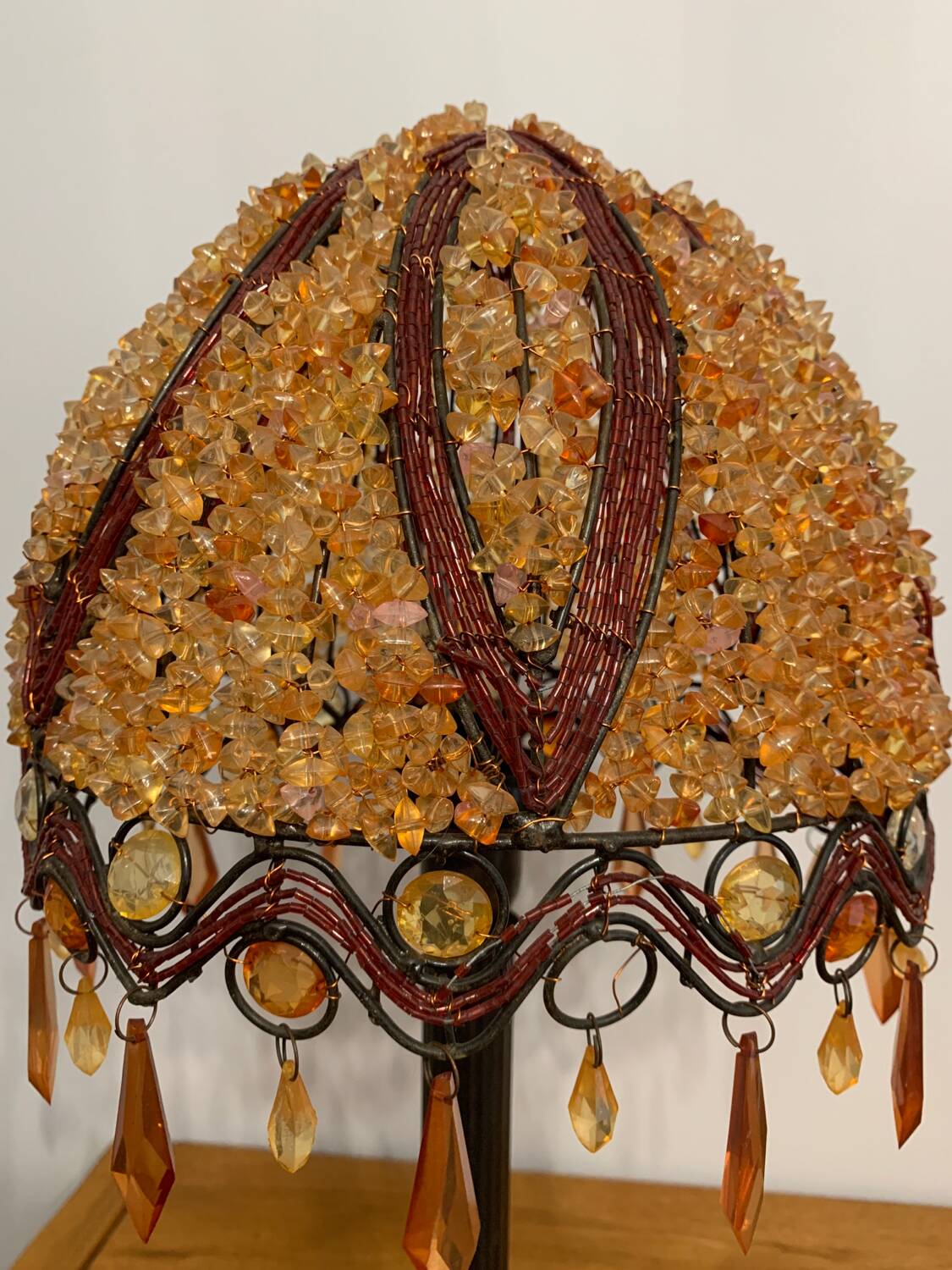 Art deco style table lamp