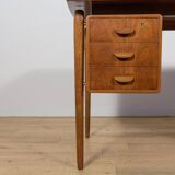 Bureau en teck autoportant de style moderne du milieu du XXe siècle, Danemark, années 1960