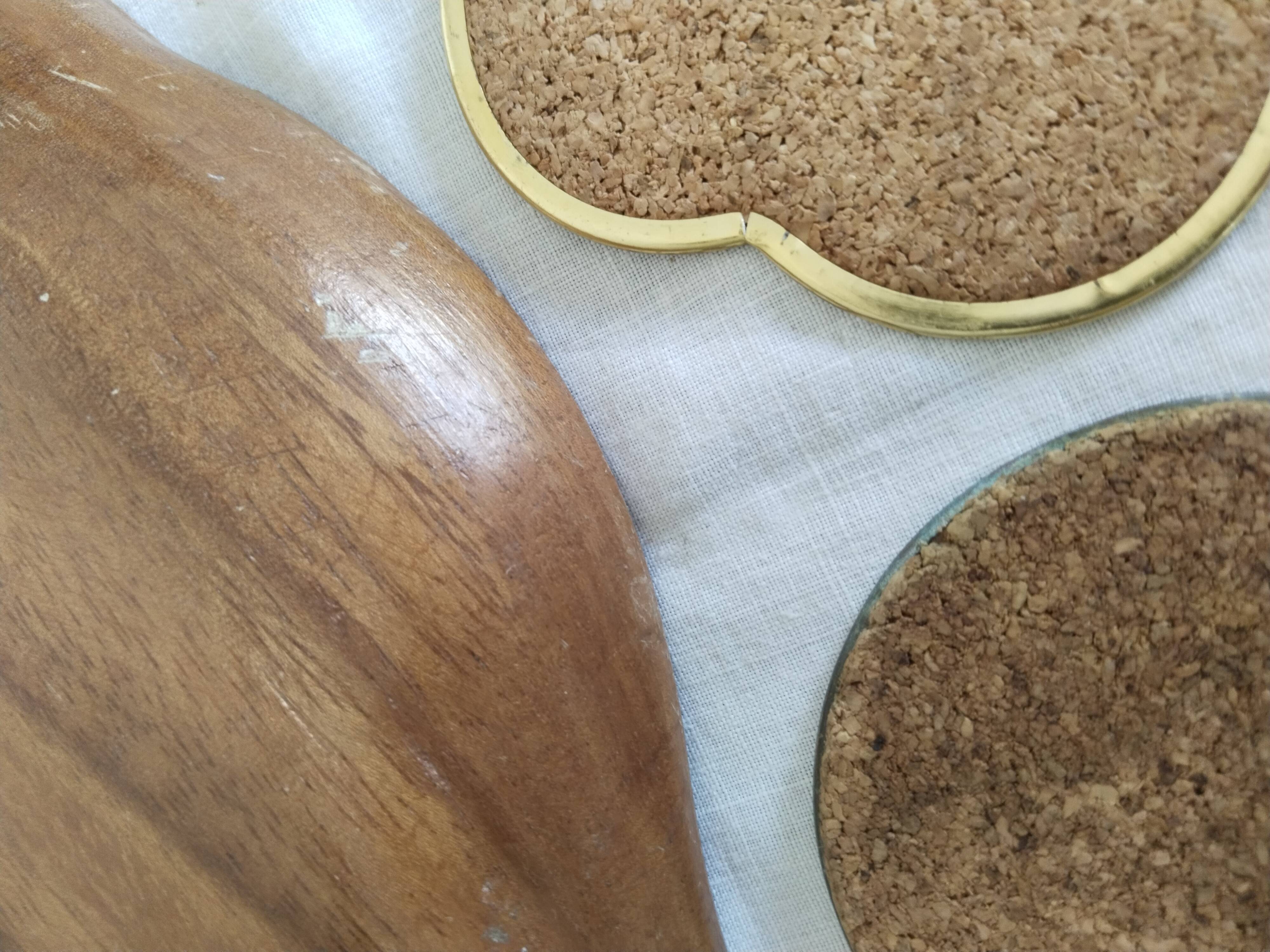 Serving tray in mother-of-pearl and olive wood, Capiz shell