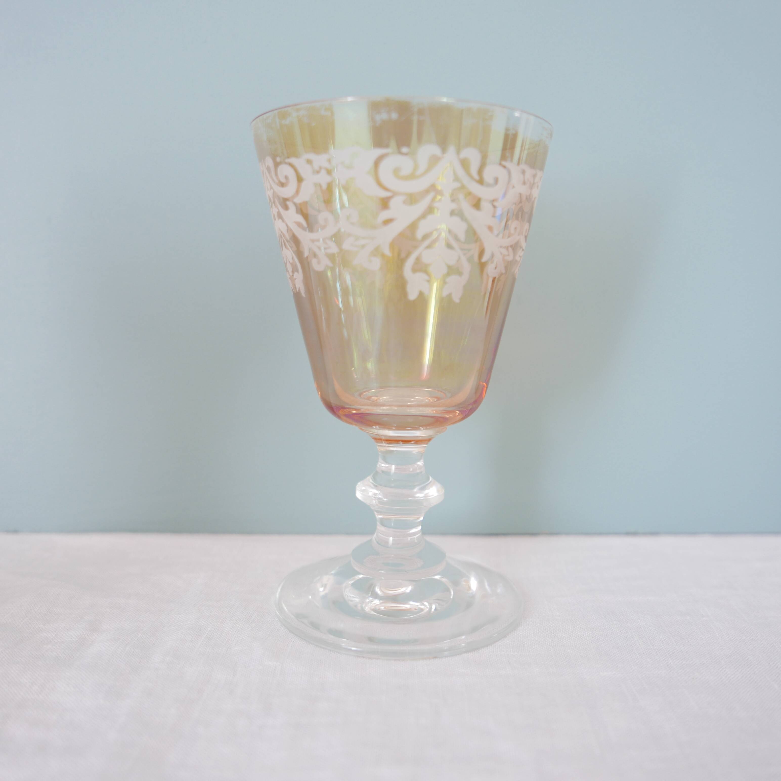 6 Orange-tinted engraved glass wine glasses