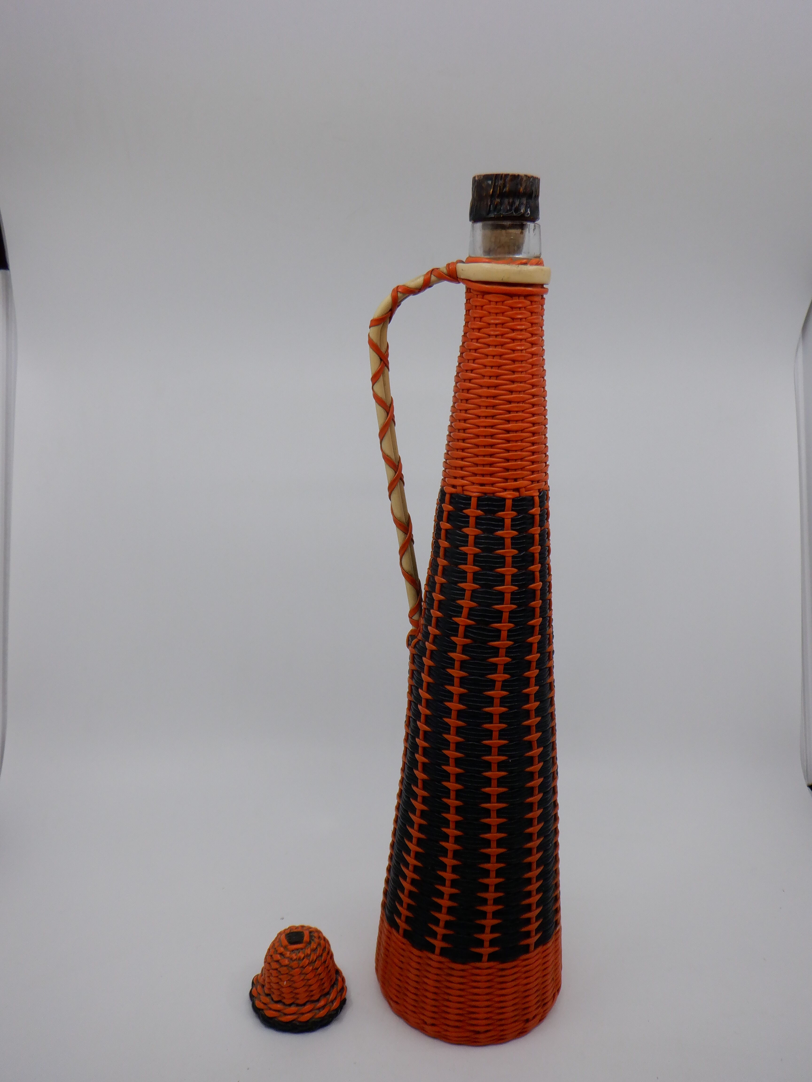 Scoubidou bottle