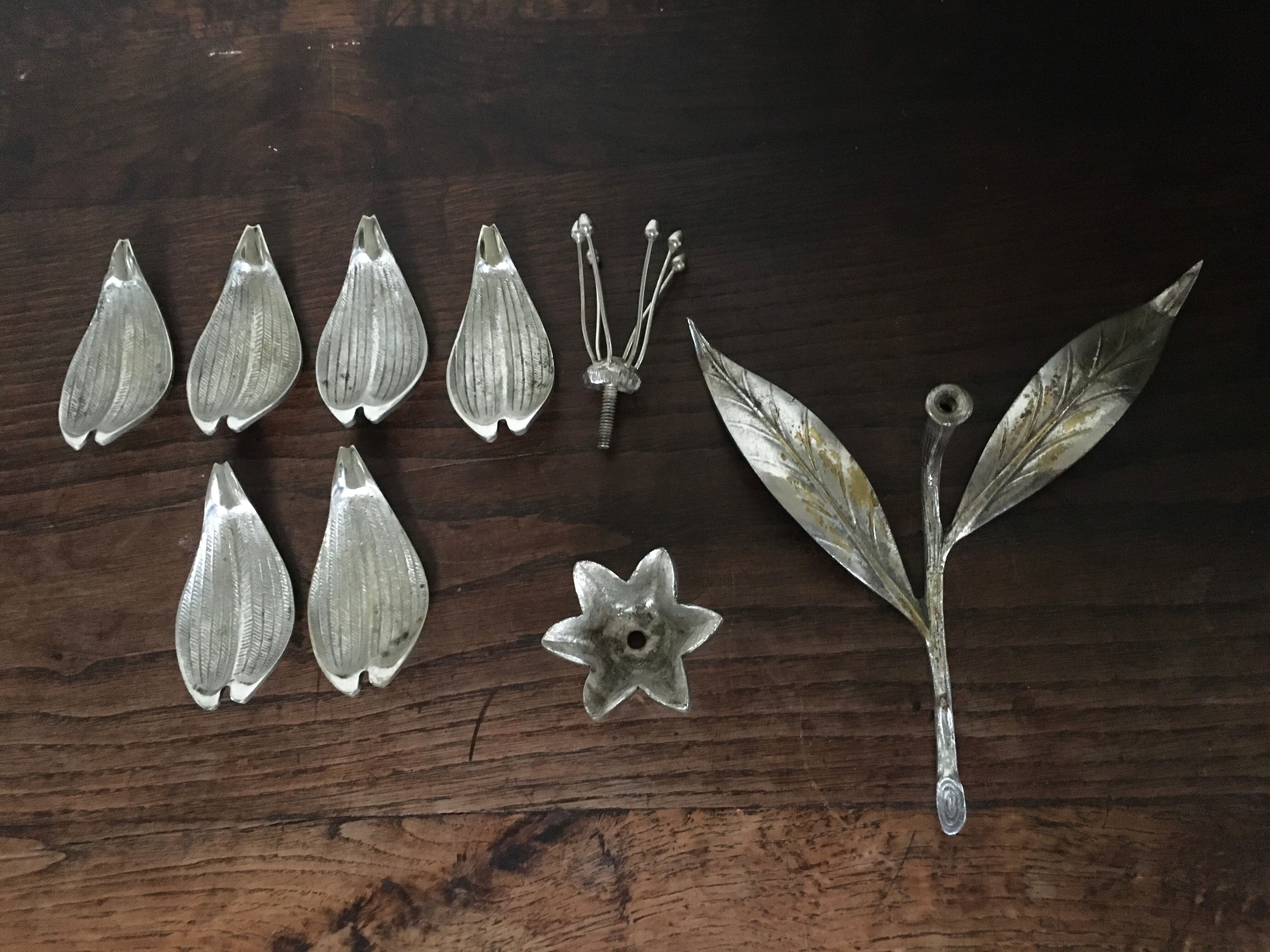 Silver metal flower ashtray