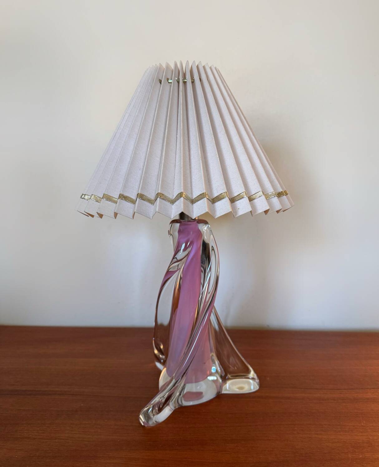 60s transparent and pink crystal lamp