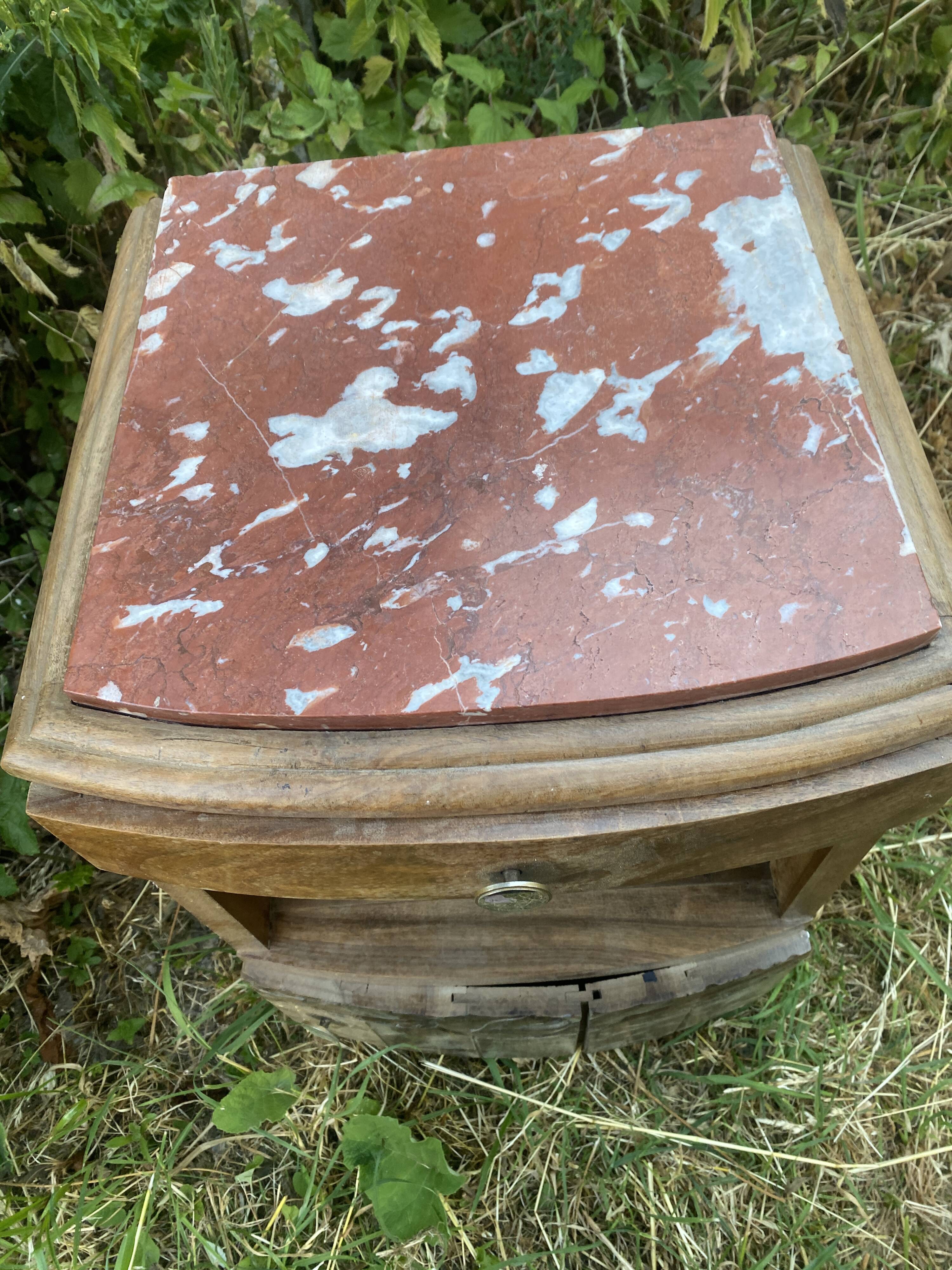 Table de chevet
