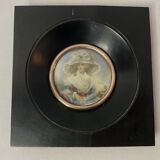 Alex, miniature young woman with gouache hat signed XXth