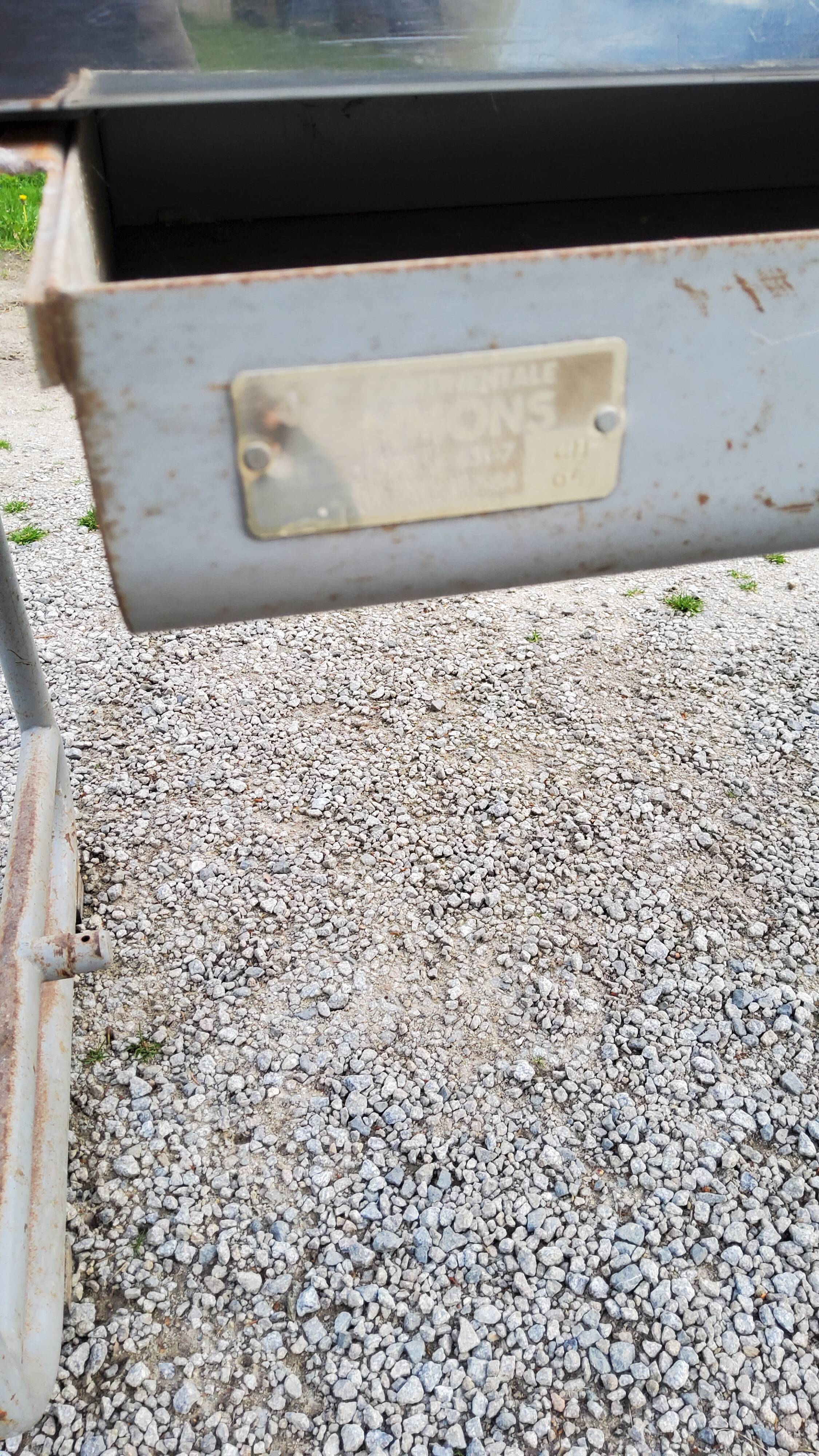 Metal office of the 50s of the Post Office