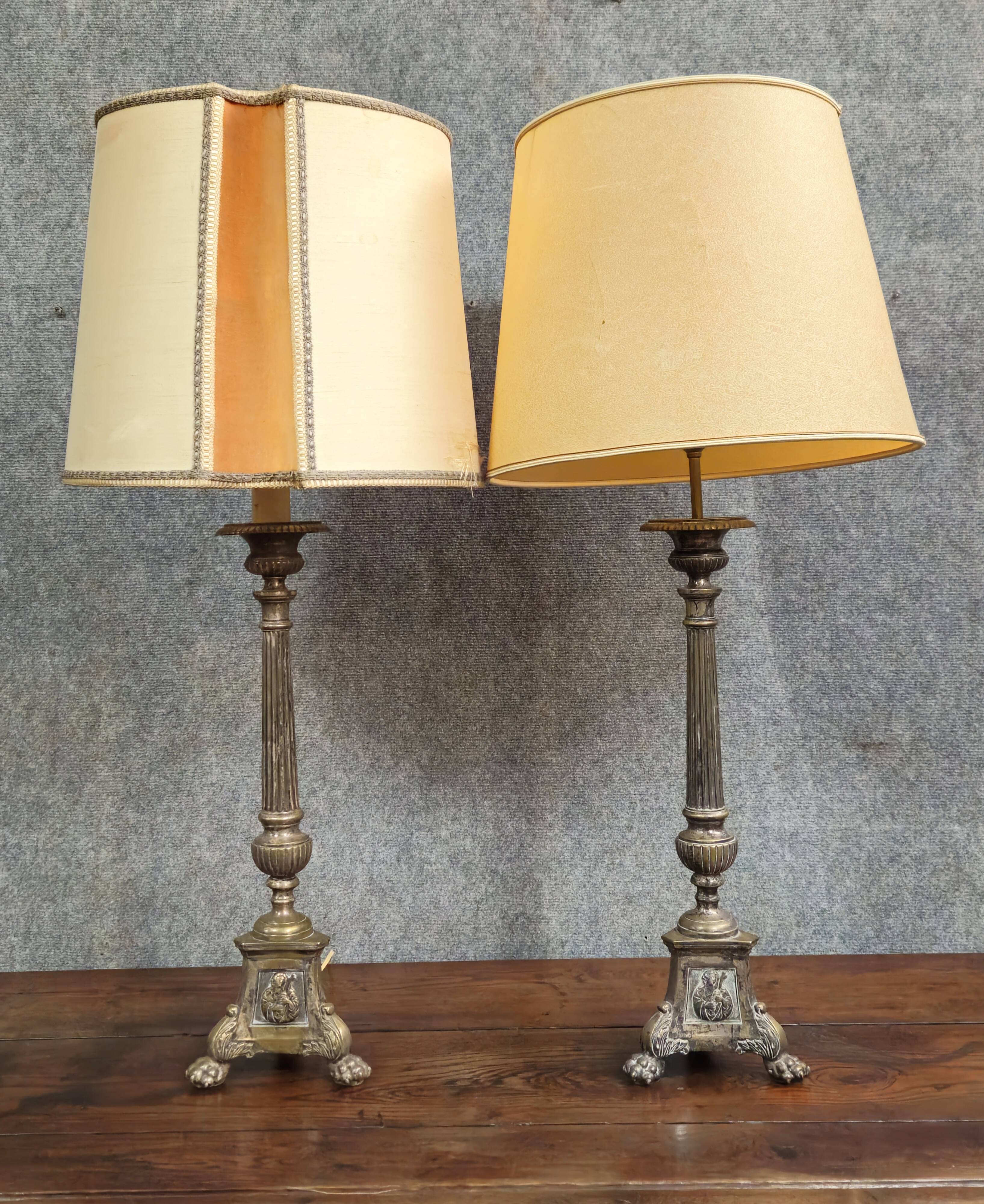 Paire de lampes anciennes en bronze – style classique