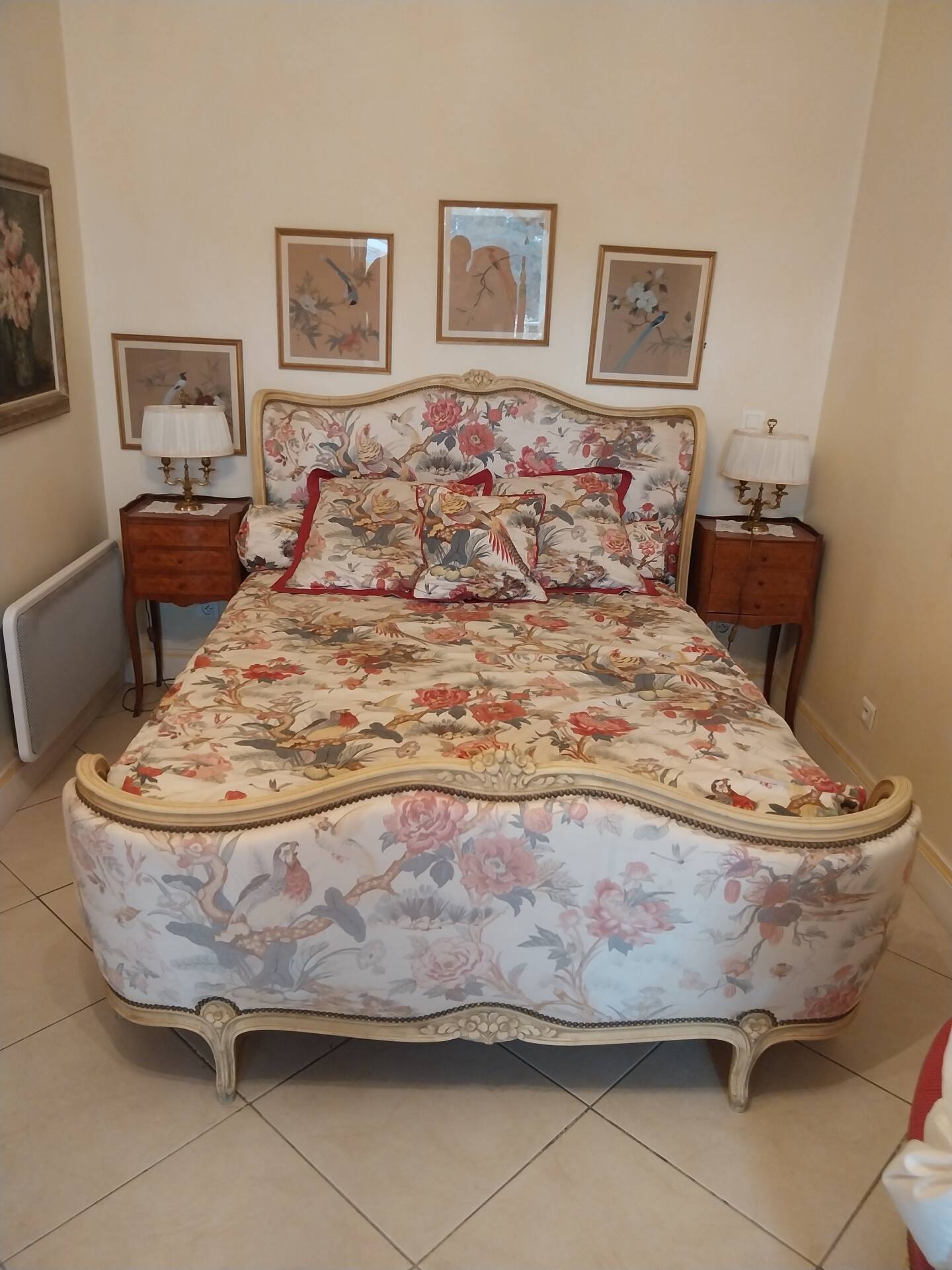 Set of 2 Louis XV style bedside tables.