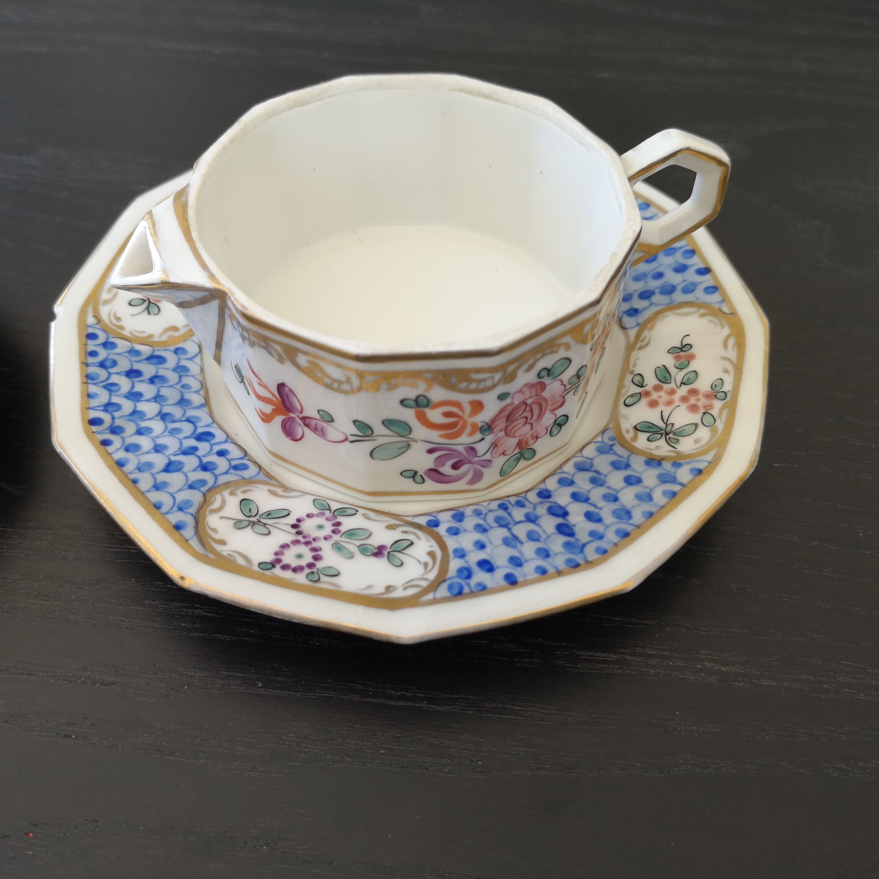 Tea cups