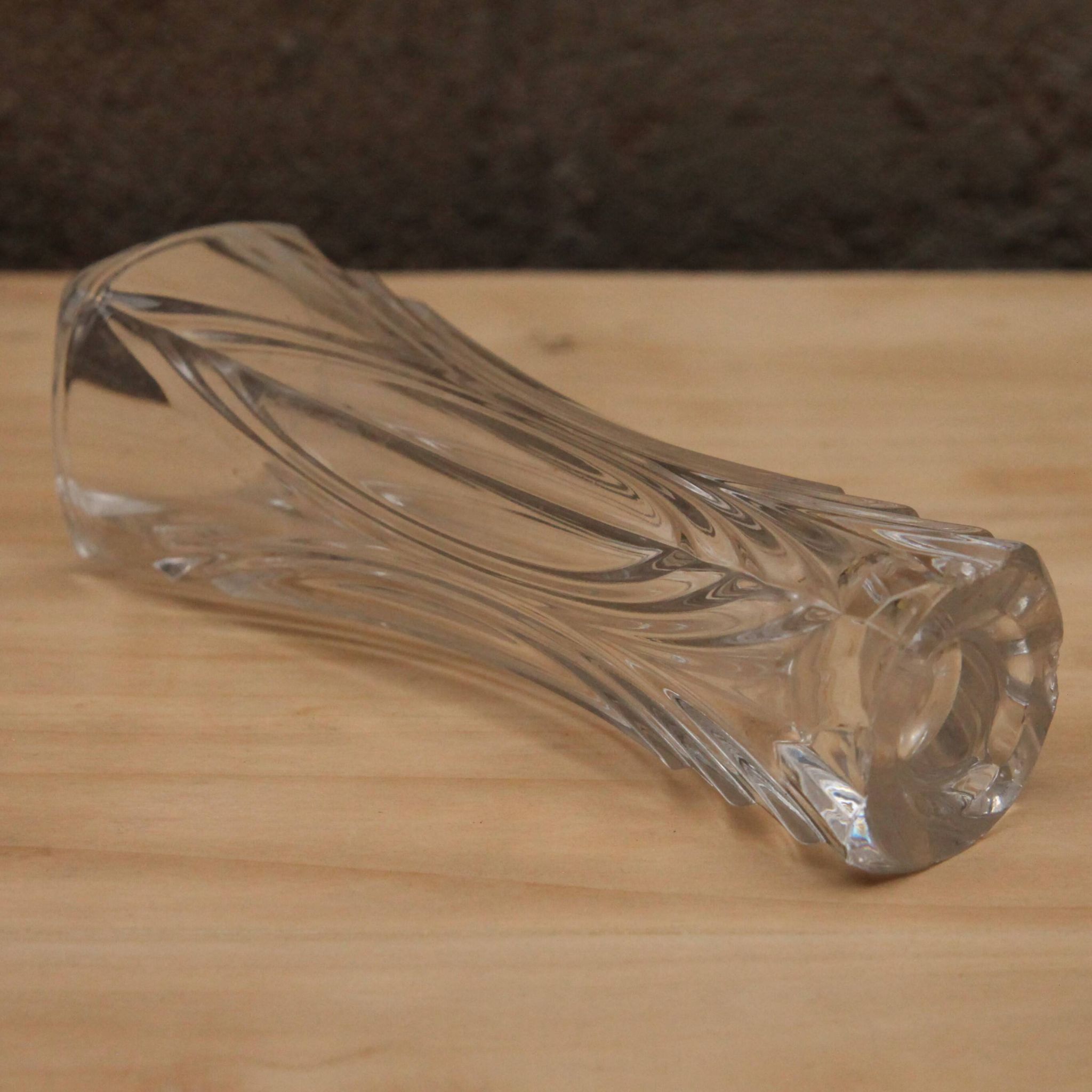 Vase en verre ciselé
