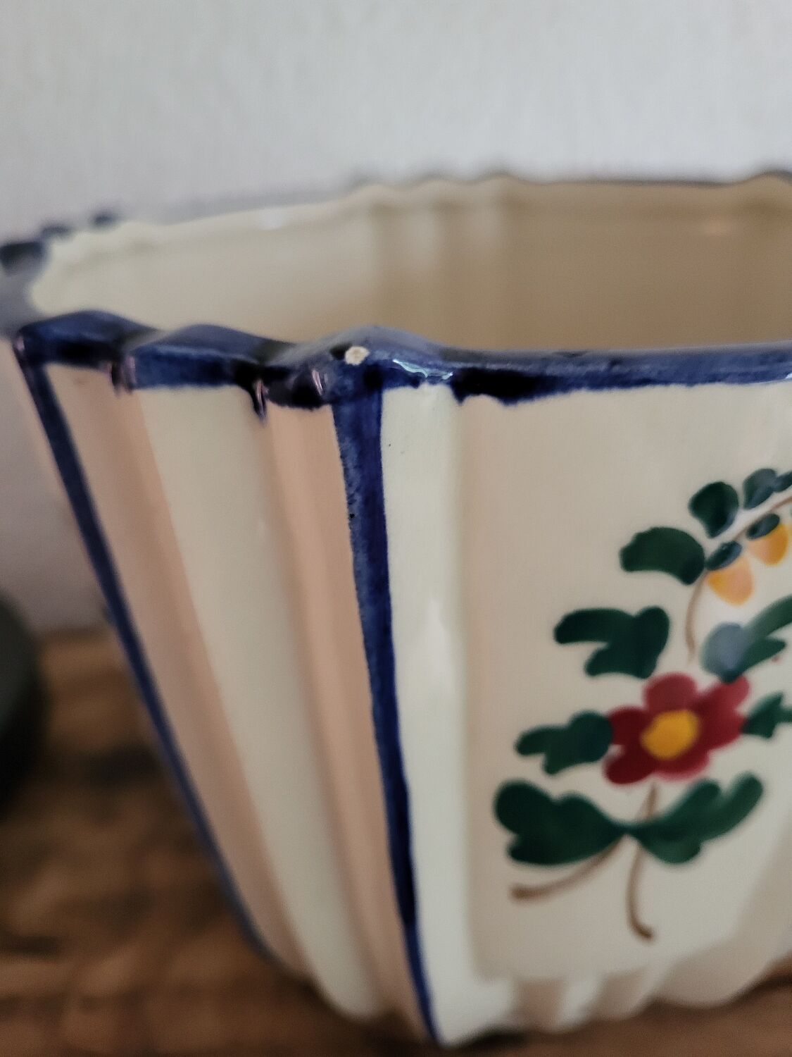 Earthenware pot cover