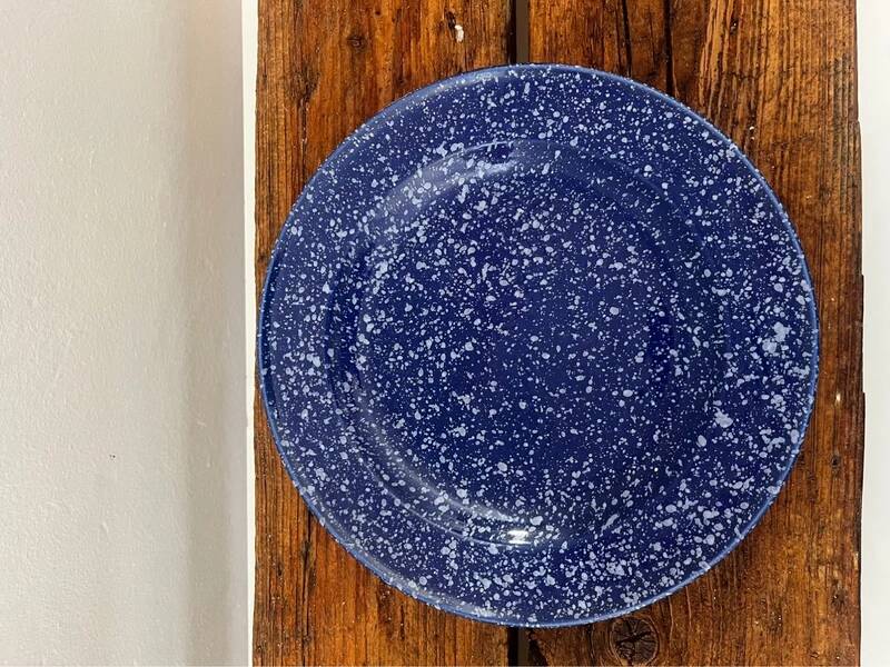 Set of 2 blue plates with white dots