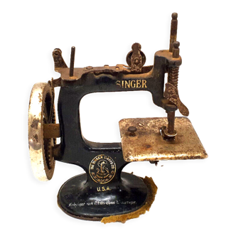 Machine à coudre en fer singer usa miniature sewhandy n°20 année 1920