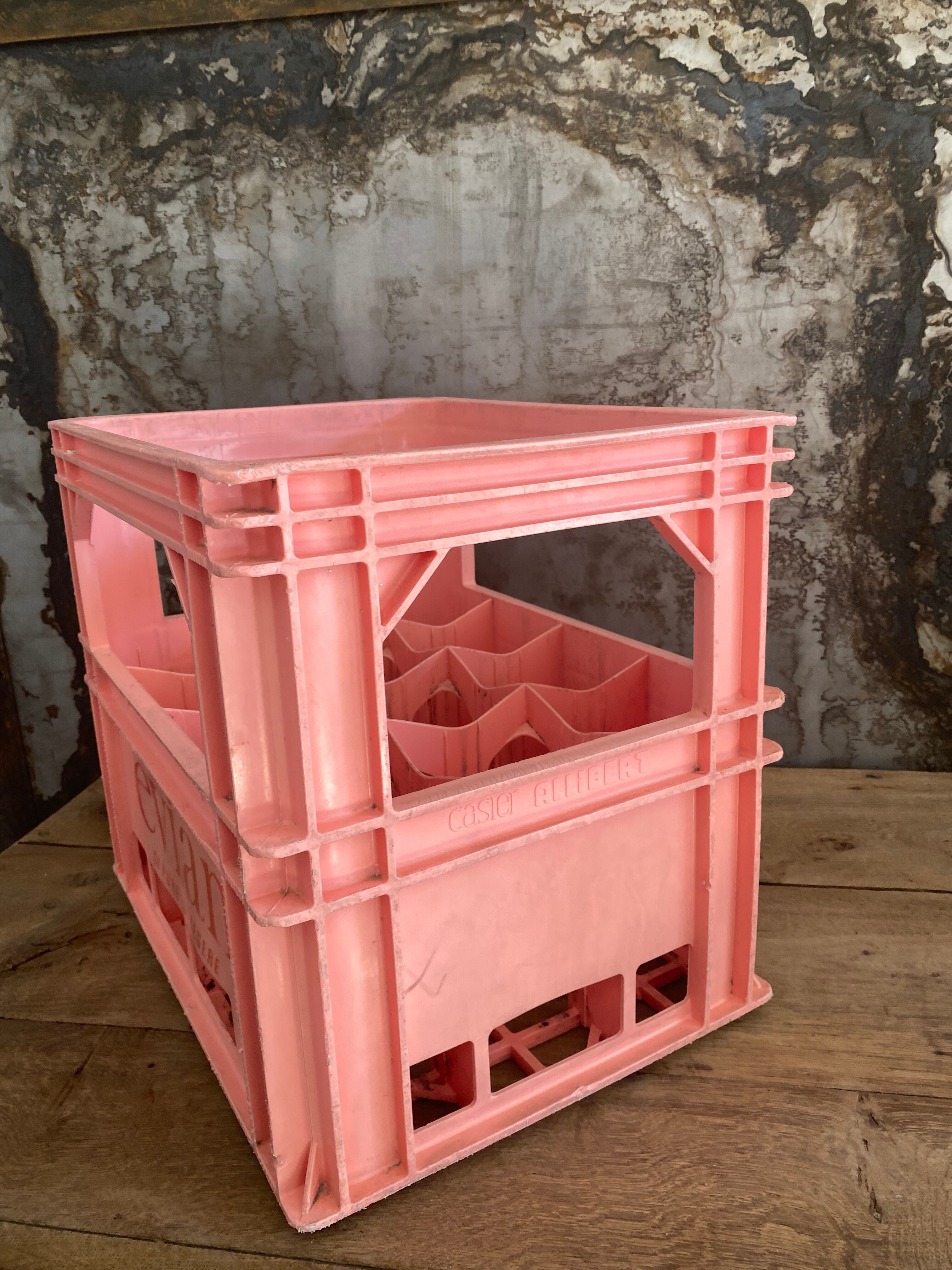 Caisse bouteilles evian