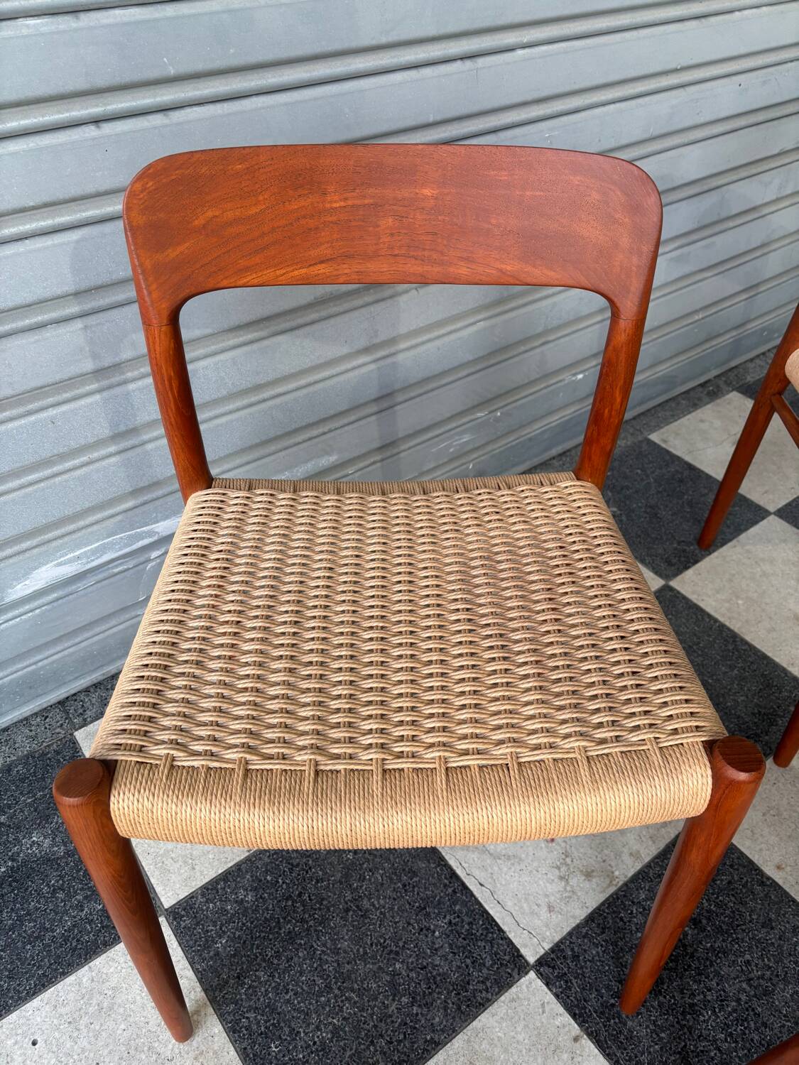 Moller 75 chairs