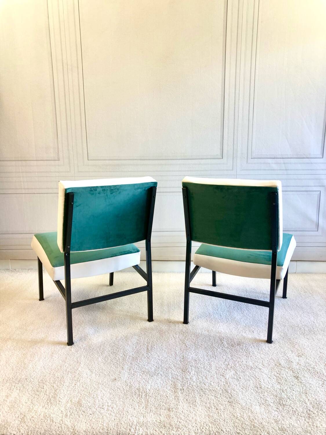 Paire de chauffeuses vintage