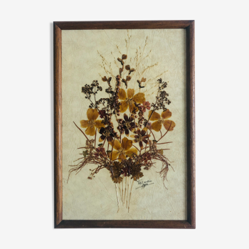 Frame dried flowers
