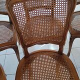 Round table and 6 chairs
