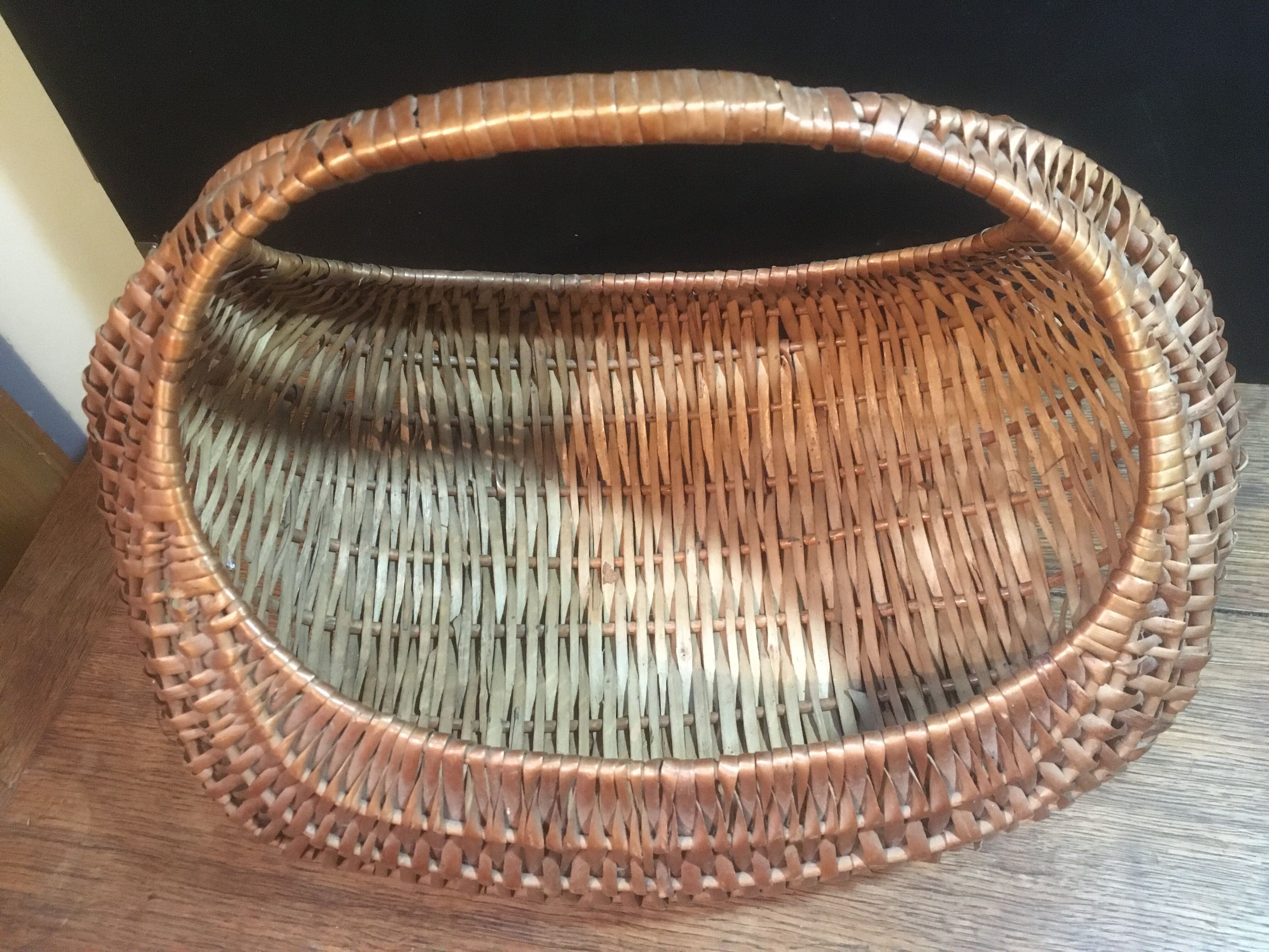 Wicker market basket