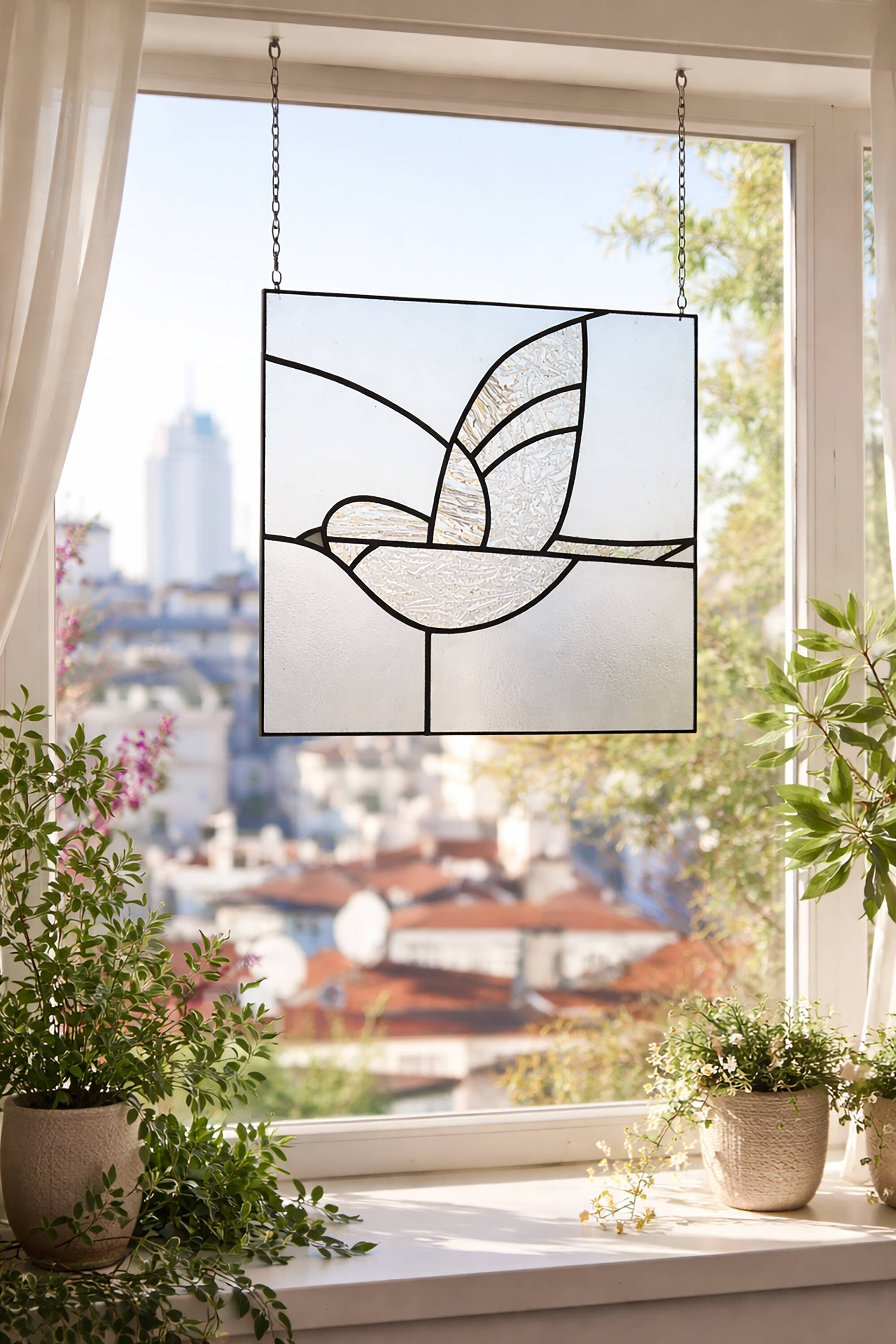 Vitrail décoratif oiseau, style Tiffany, verre coloré fait main 40×40 cm