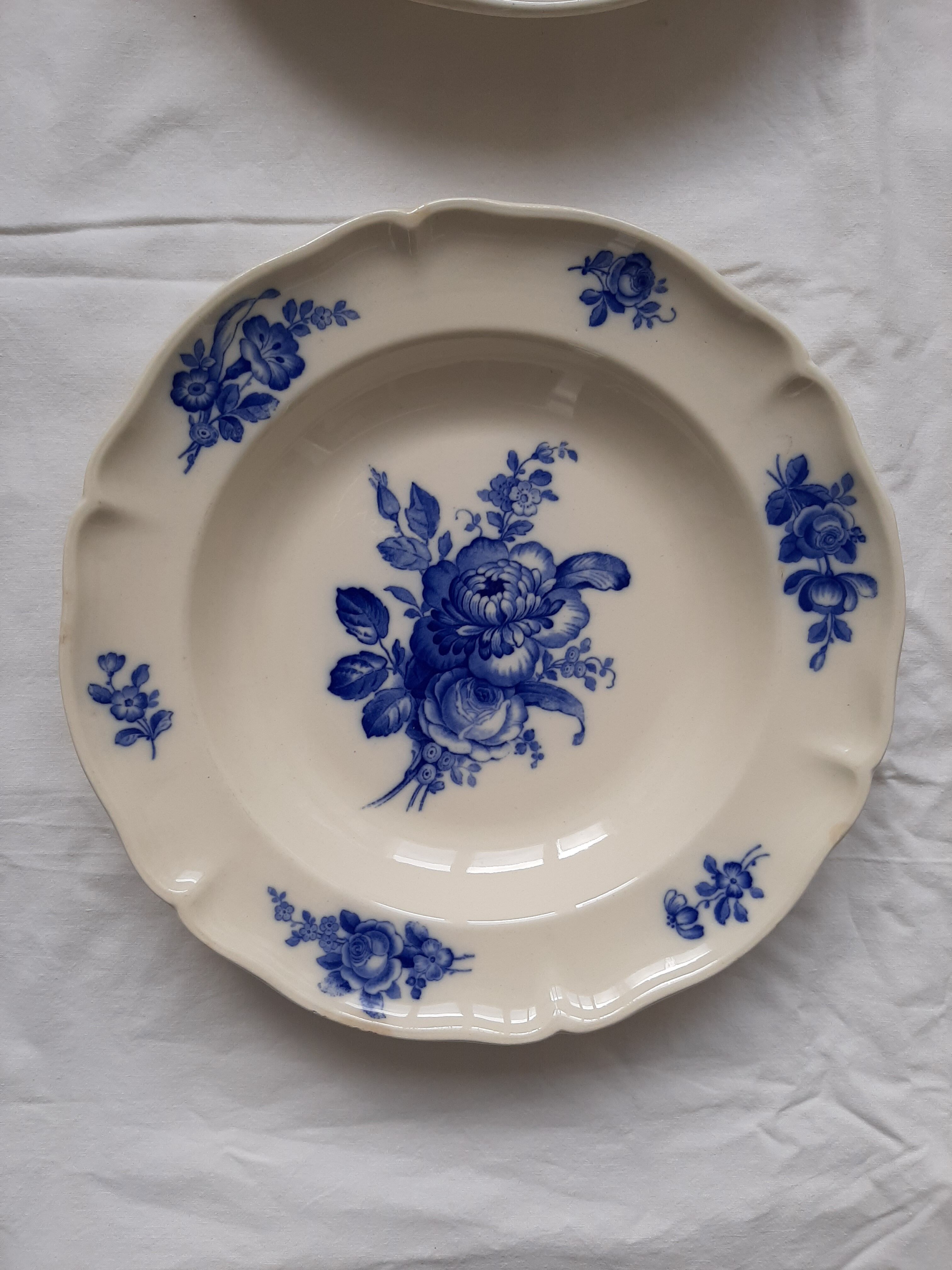 Old hollow plates VB blue flowers