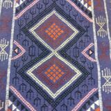 Kilim violet berbère fait à la main 56x95cm
