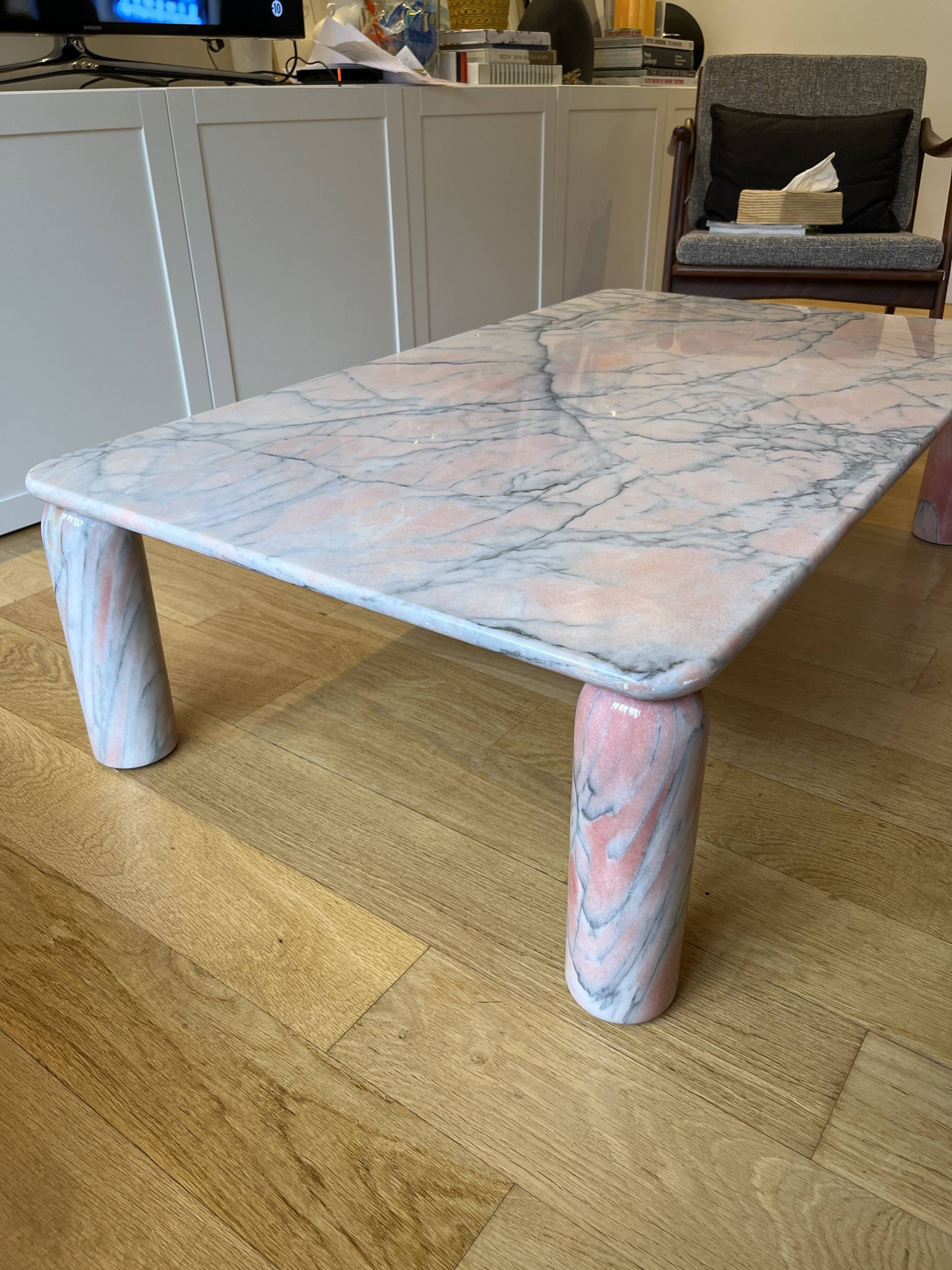 Table basse en marbre