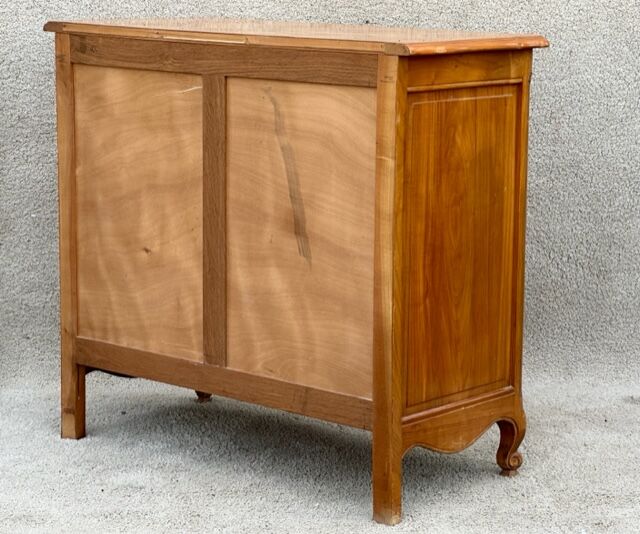 Cherry chest of drawers