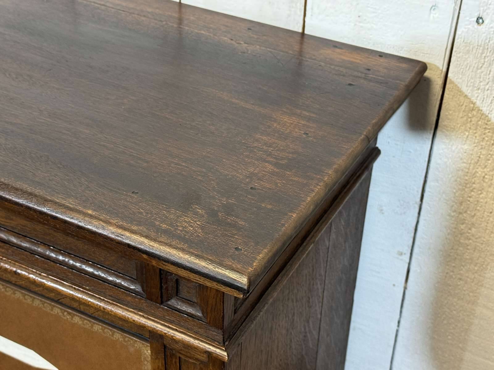 Oak cabinet from the early 20th century at support height.