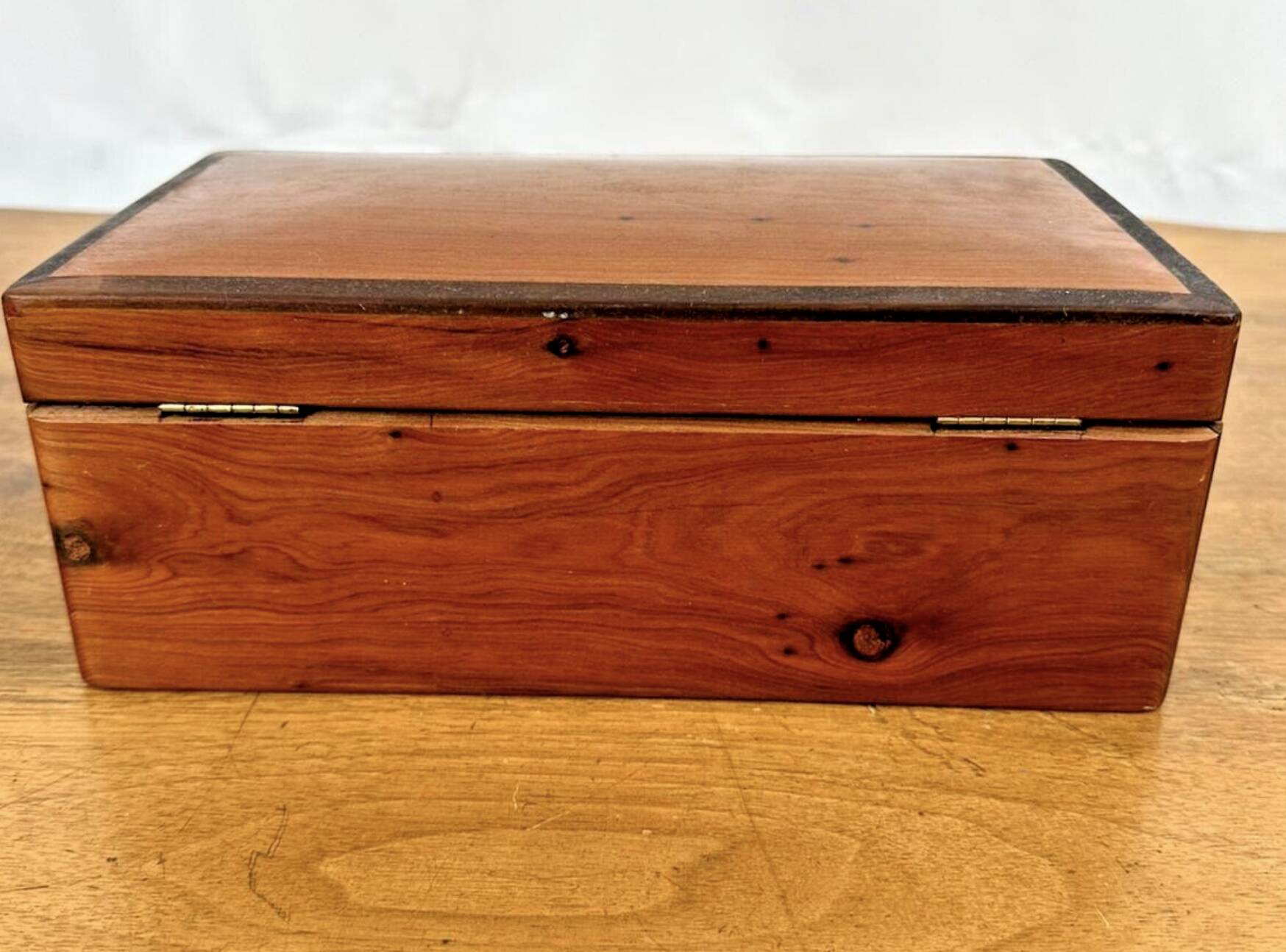 Thuya root storage or jewelry box