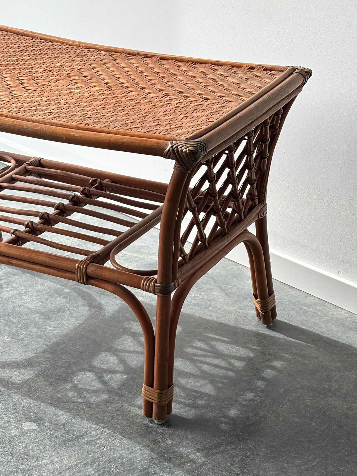 Table basse en rotin – années 1960/70