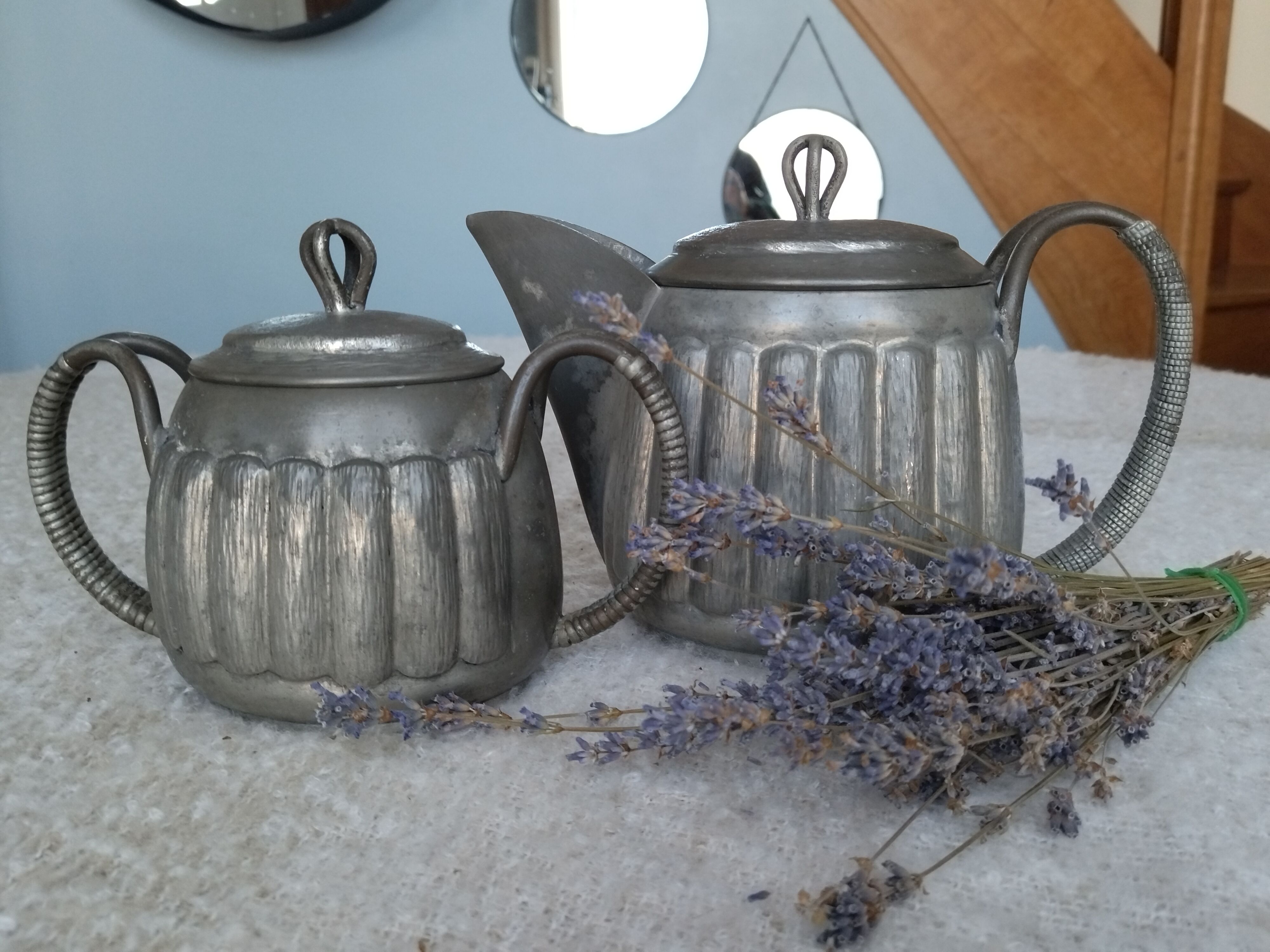 Art deco objects in their art tin juices