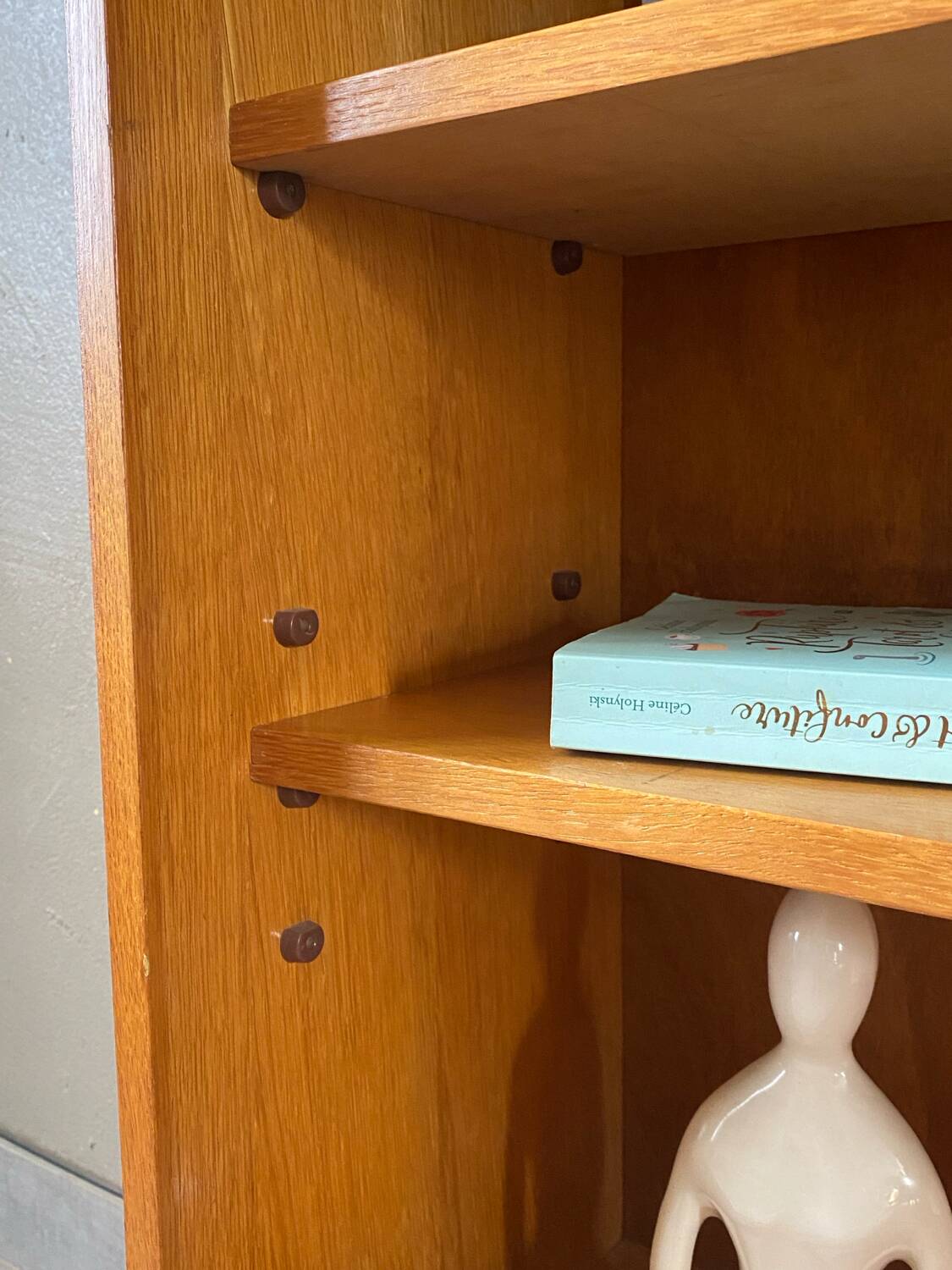 Very beautiful vintage library display case from the 60s