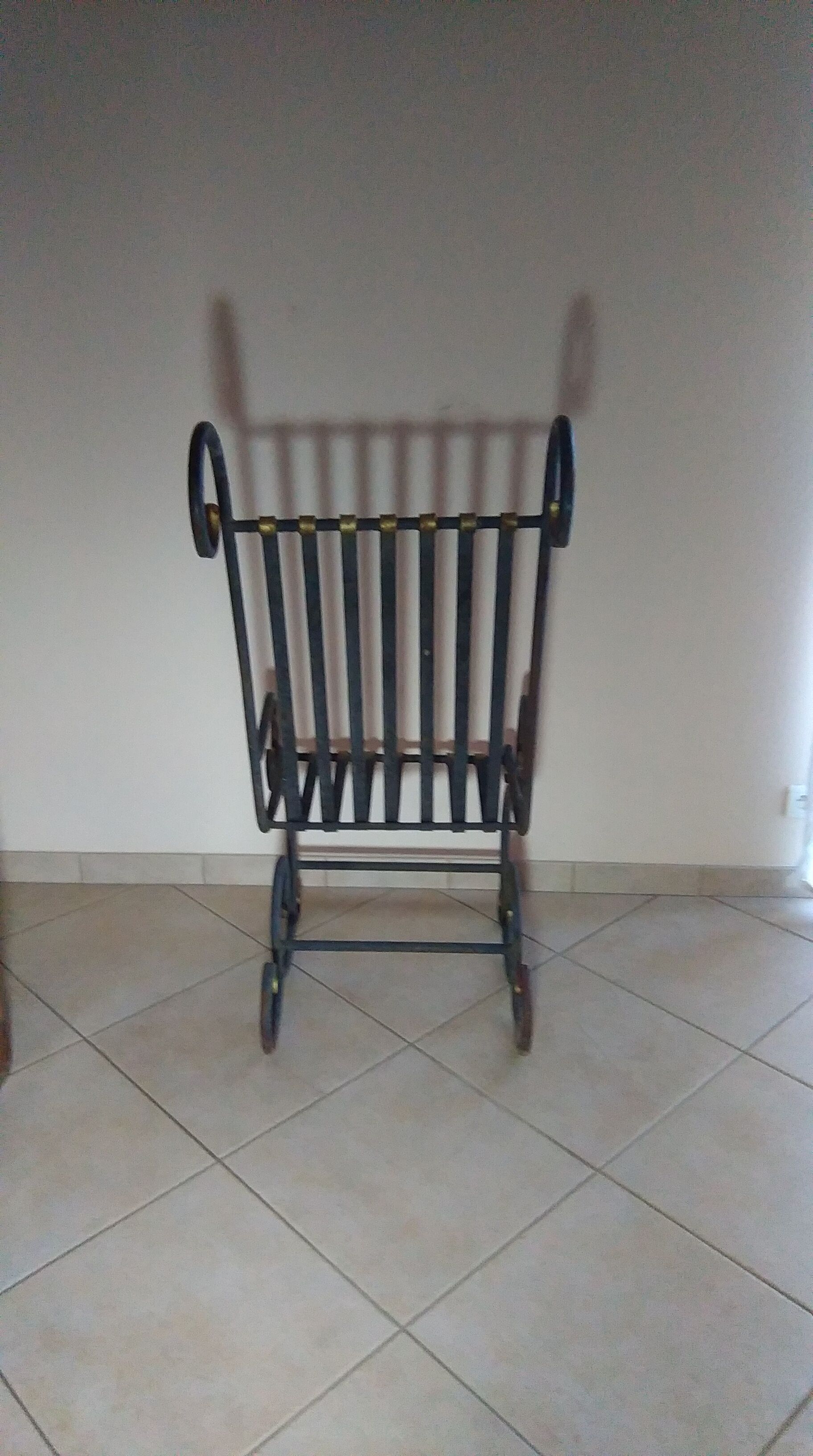 Série de 6 fauteuils de jardin en fer forgé