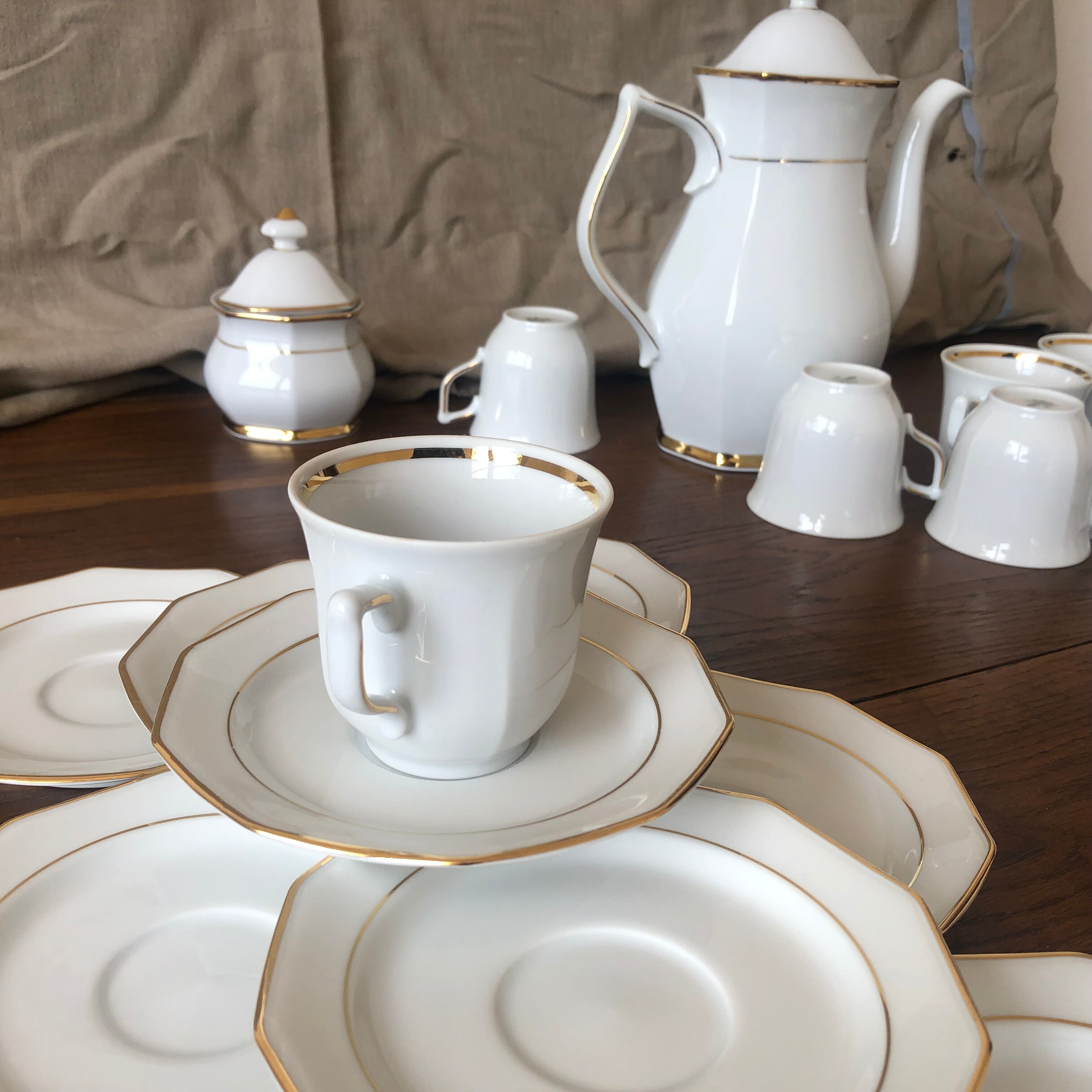 Porcelain coffee/tea service
