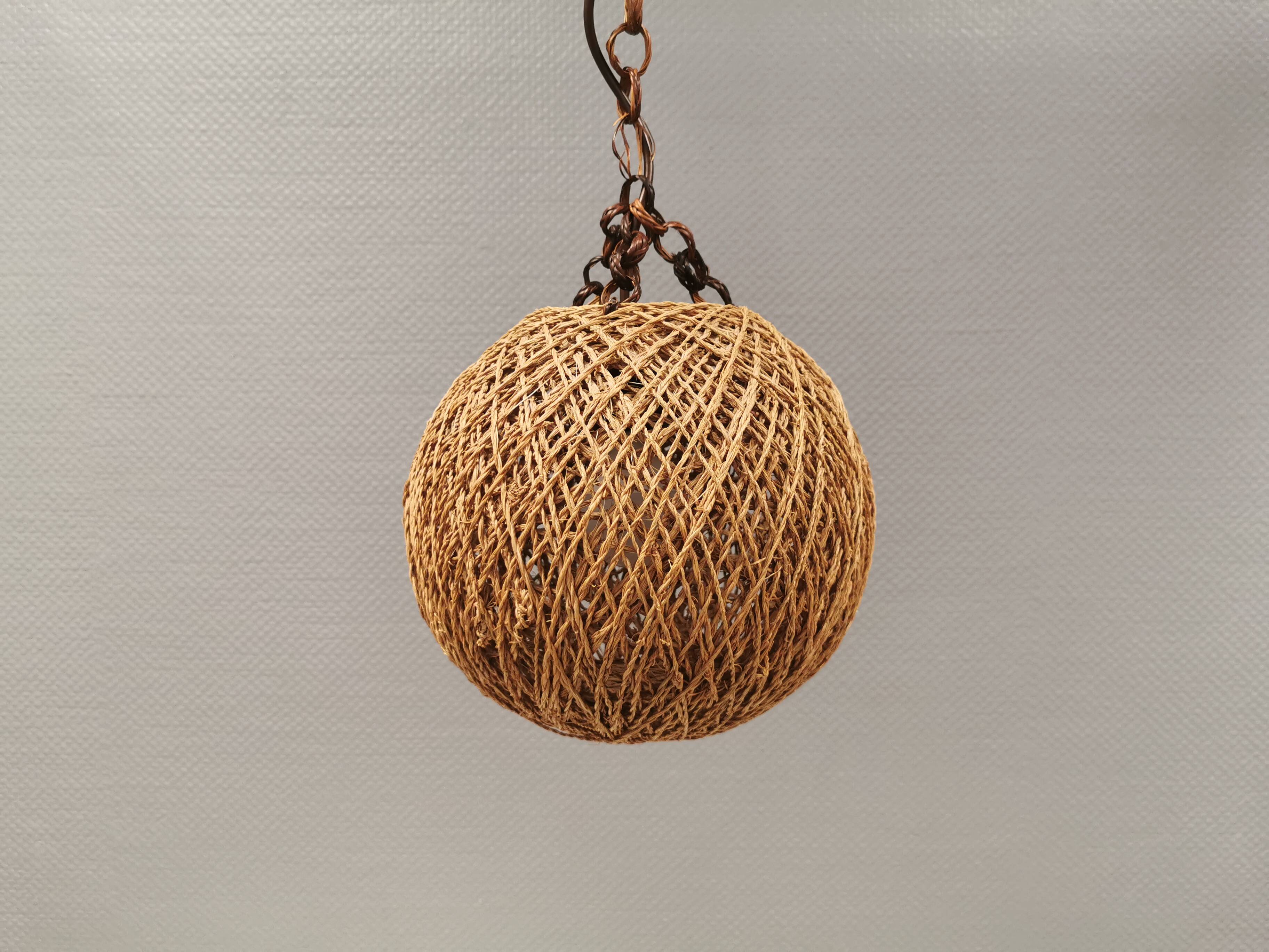 Rattan ball lamp
