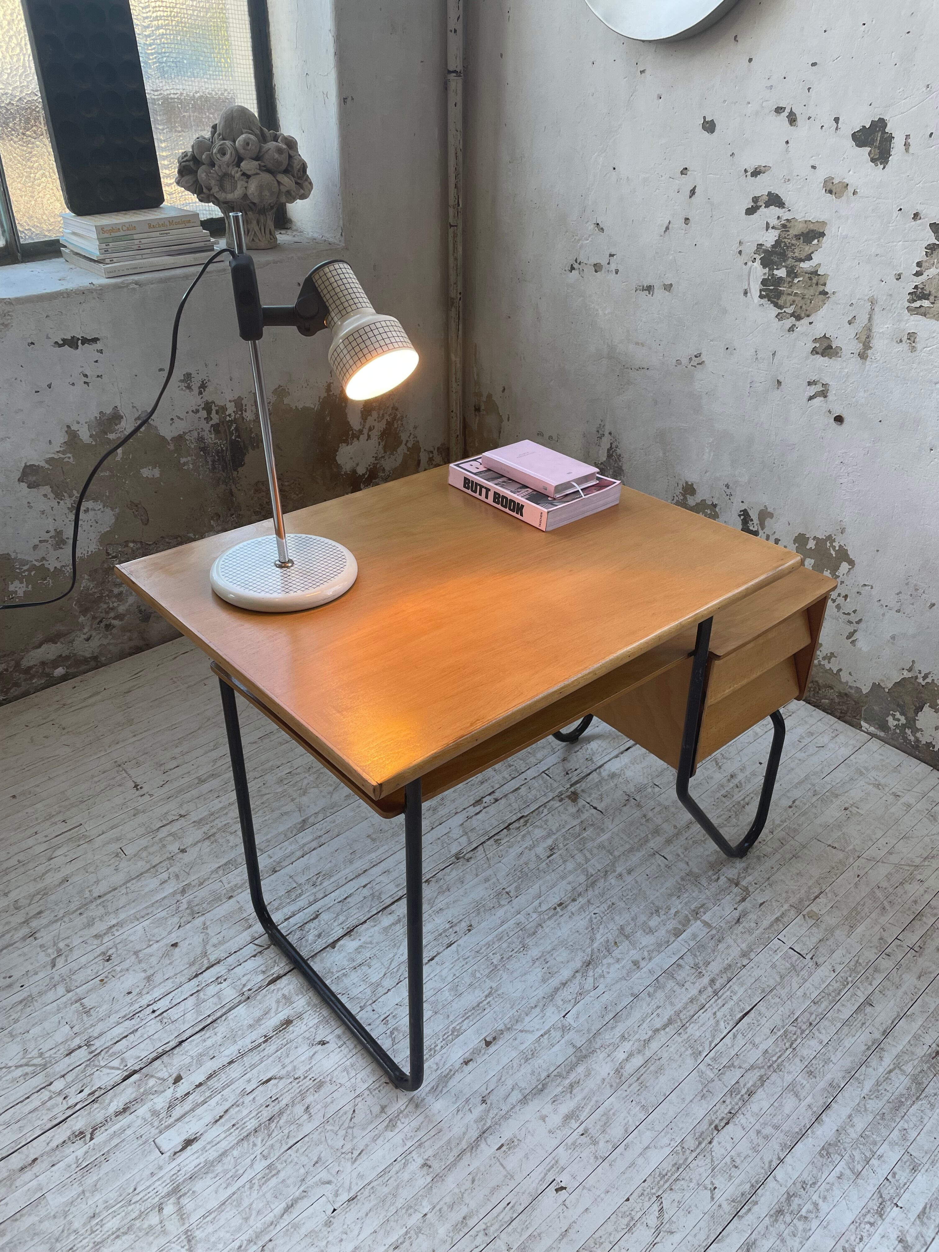 Articulated desk lamp 80s