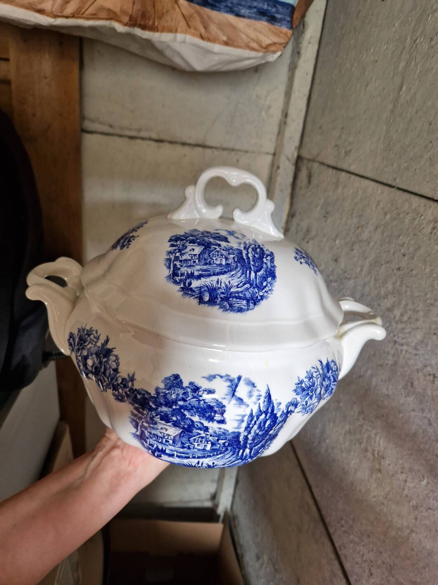 Santiago soup tureen, Moulin des Loups d'Orchies.