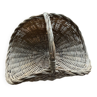 Wicker basket