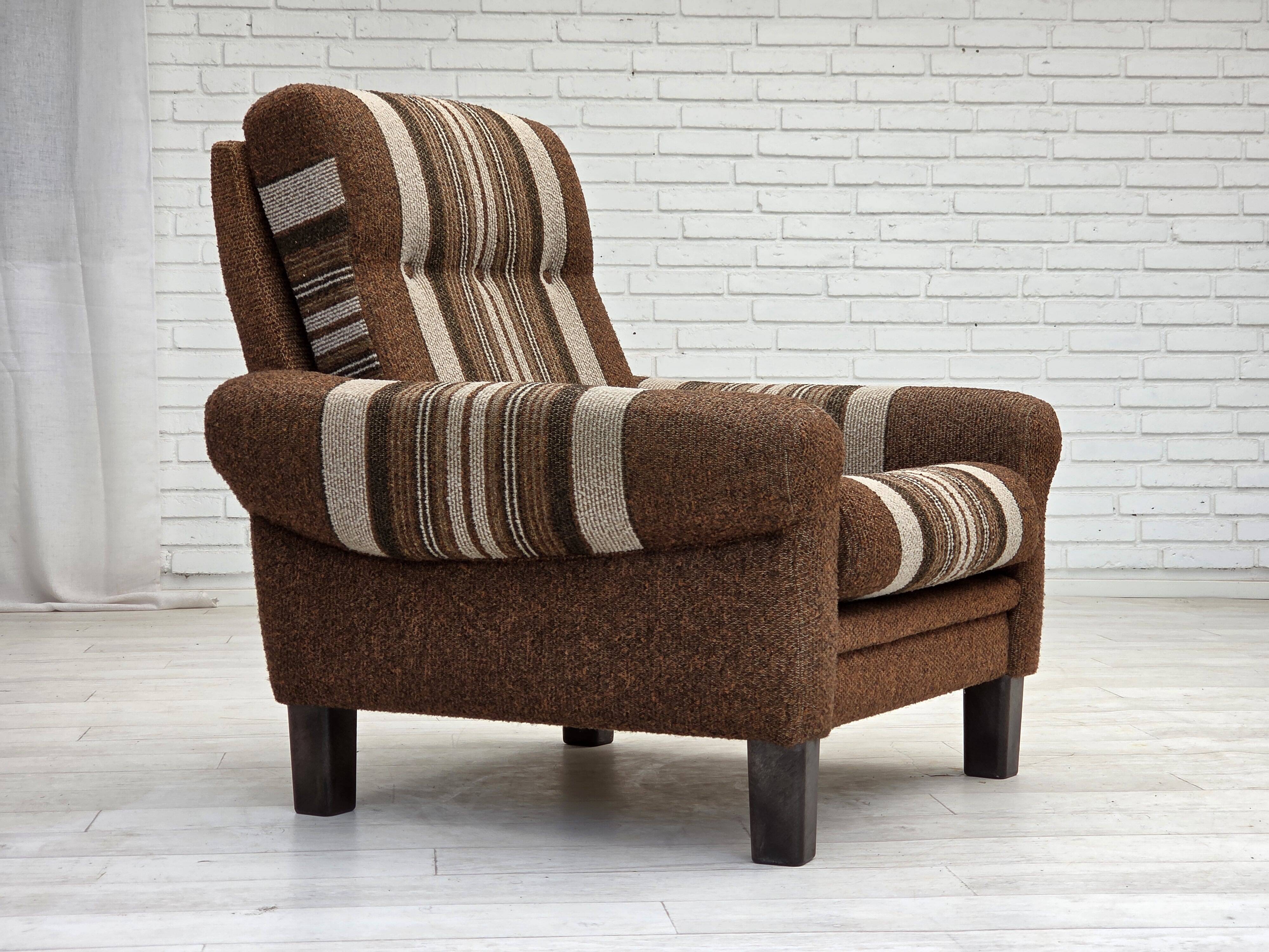 Danish club chair from the 1970s, original wool upholstery, original condition.