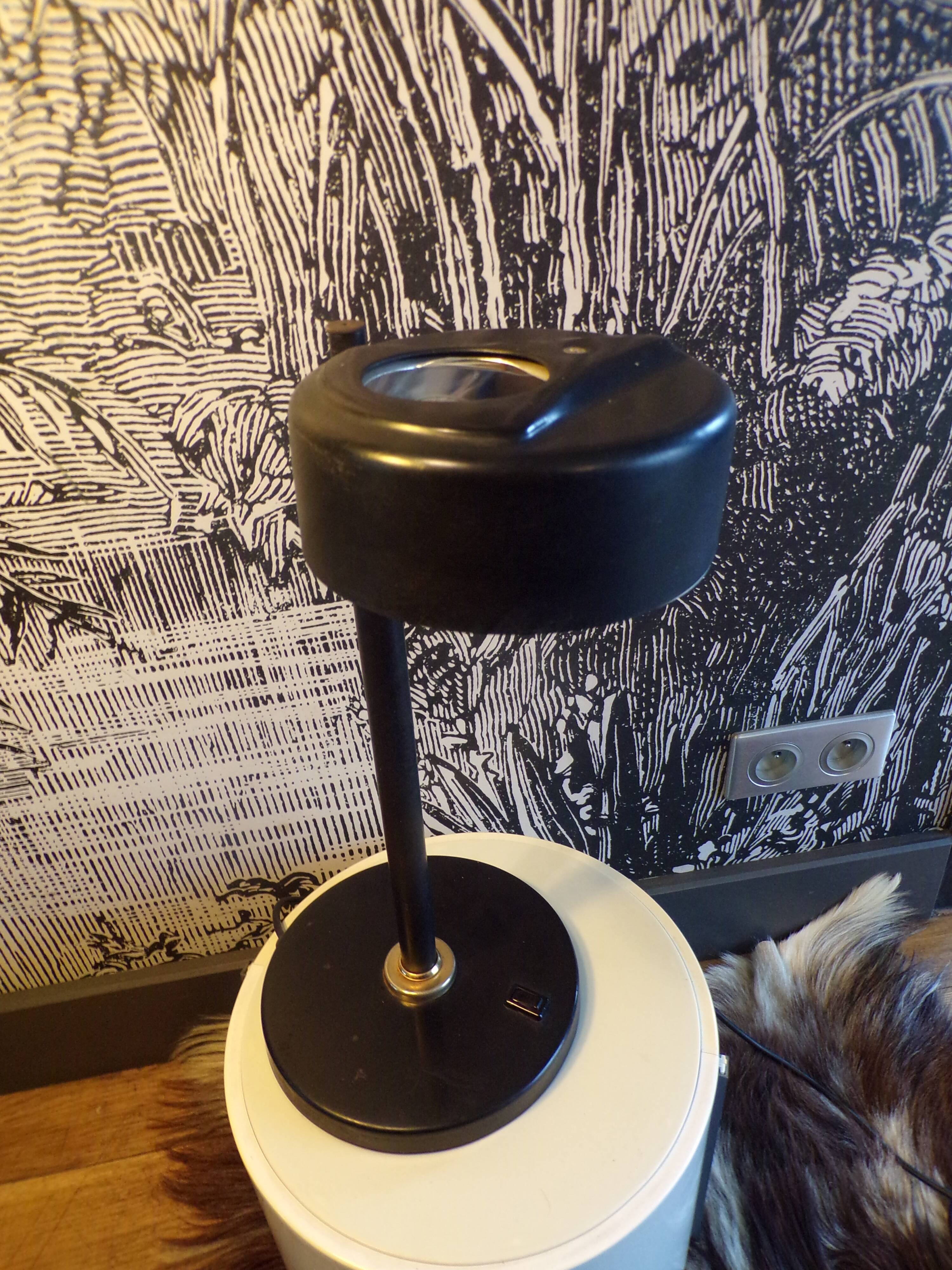 Lampe industrielle en métal