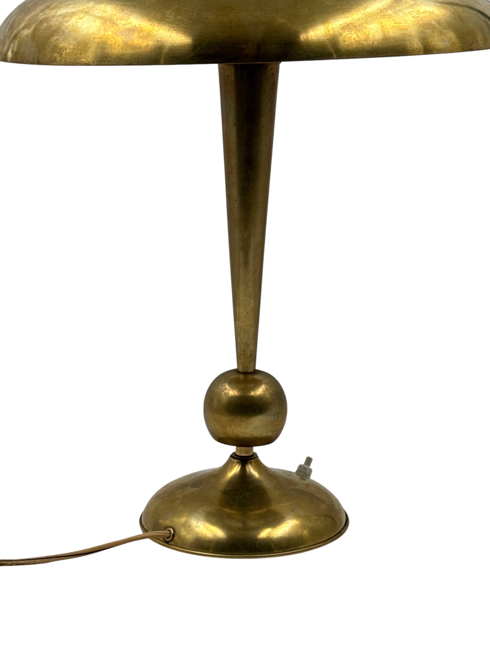 Oscar Torlasco, mod. 143 brass table / desk lamp, Prod. Lumi, Italy 1950s